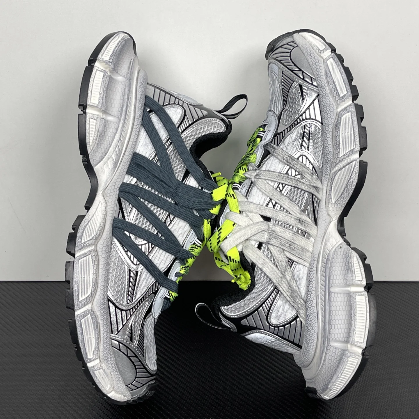 Balenciaga 3XL Interlace Sneaker Grey / Neon Yellow · 863644W3XTL1177