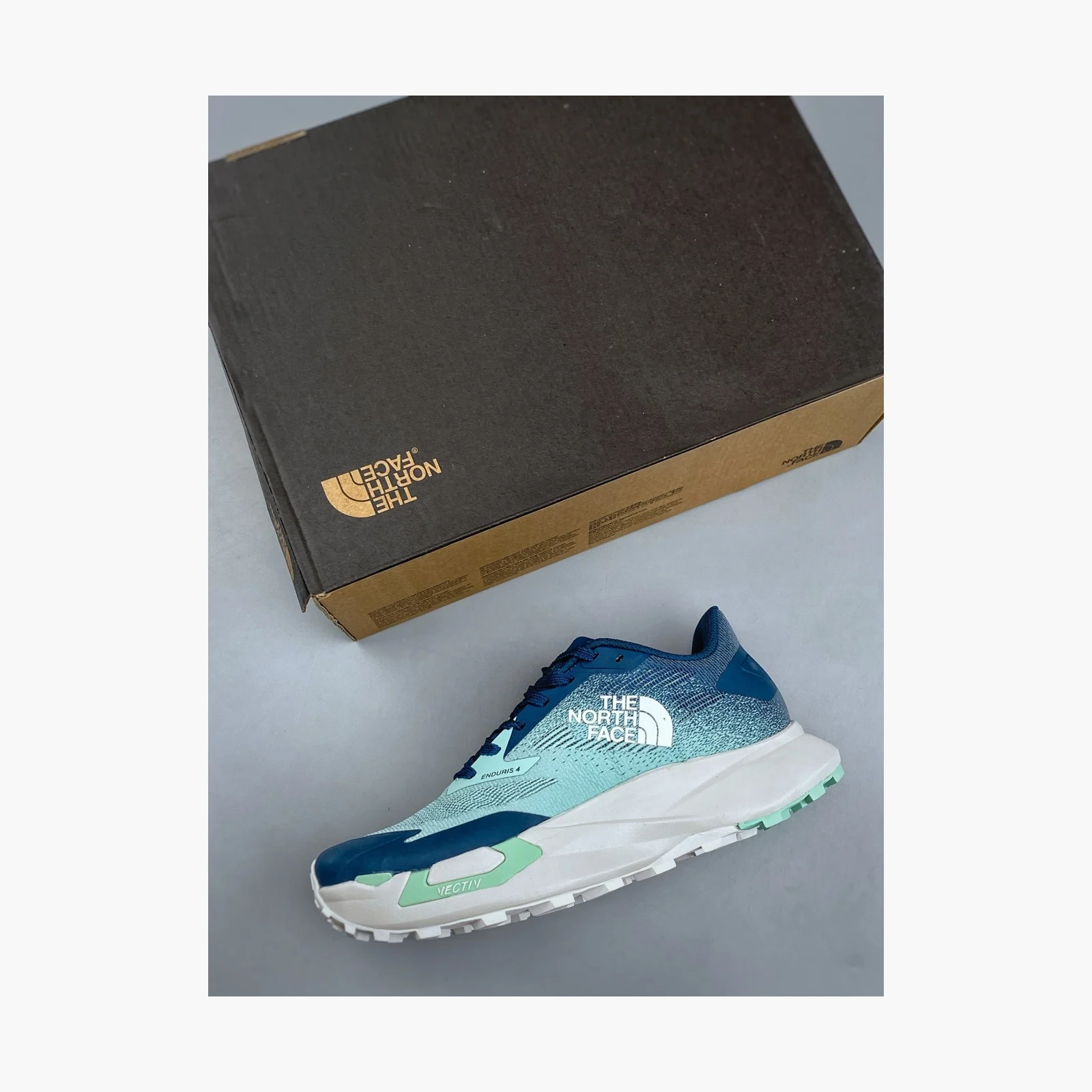 The North Face Women’s VECTIV Enduris 4 Transcendent Grey/Lemon Mist · NF0A8AEQ-6R8