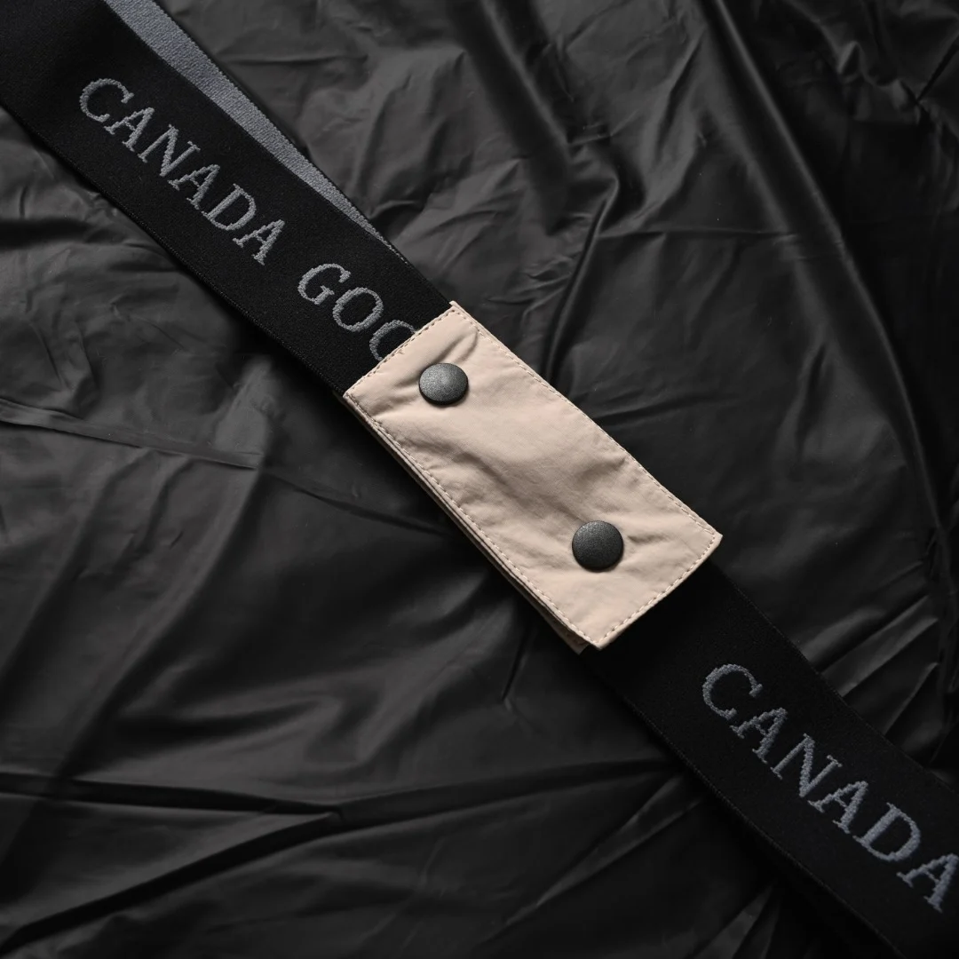 Canada Goose Men's Crofton EnduraLuxe Puffer Limestone / Black Disc · 2282MB-9432