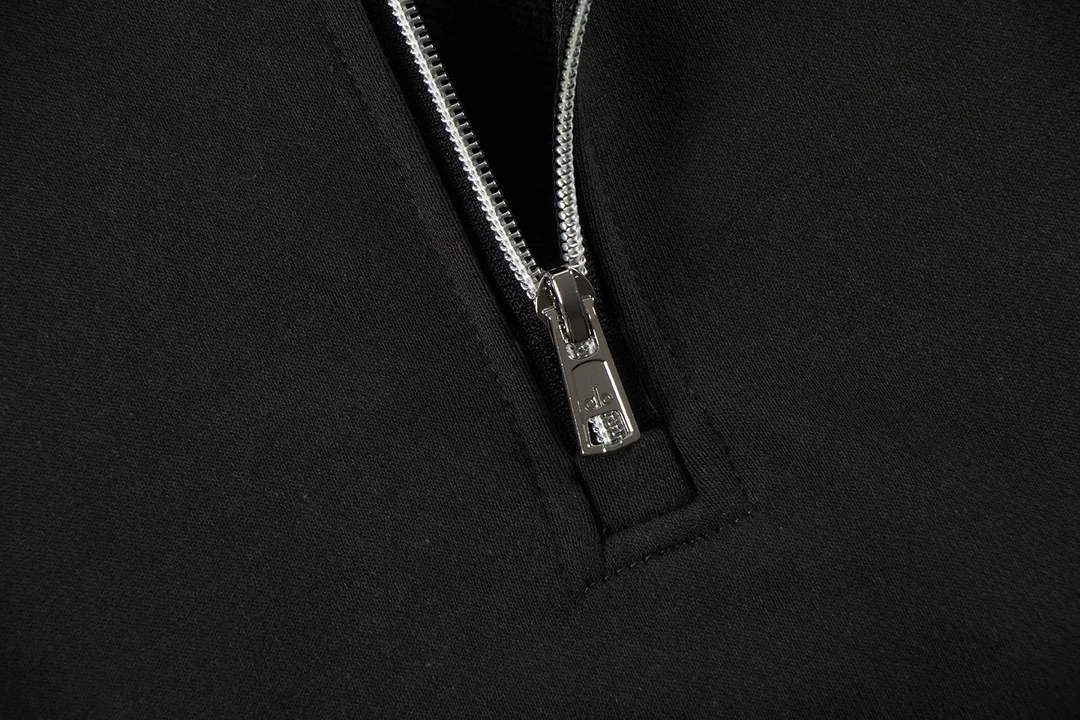 Alo Accolade 1/4 Zip Pullover Black · U3040RG