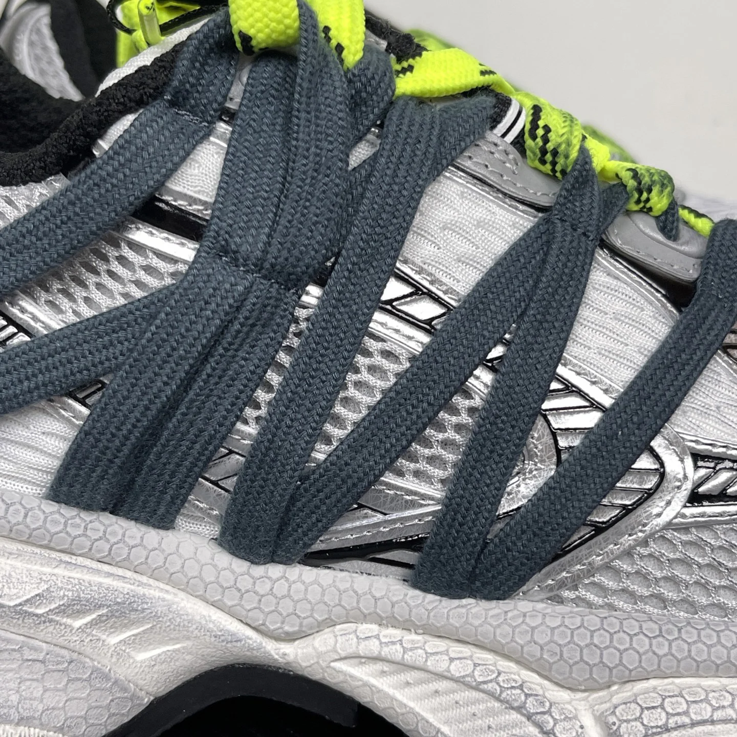 Balenciaga 3XL Interlace Sneaker Grey / Neon Yellow · 863644W3XTL1177