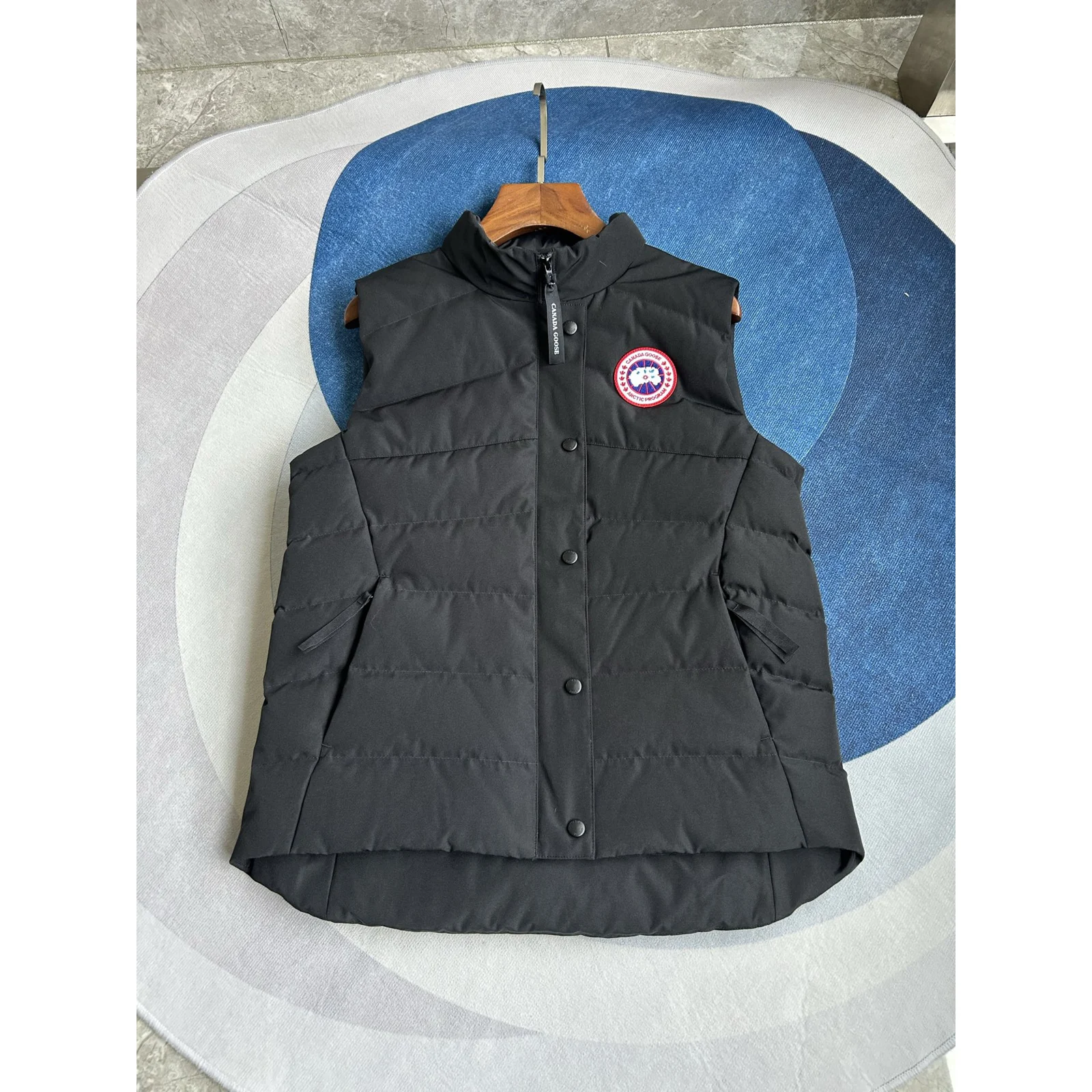 Canada Goose Women's Freestyle Vest Black / Classic Disc · 2836L-61
