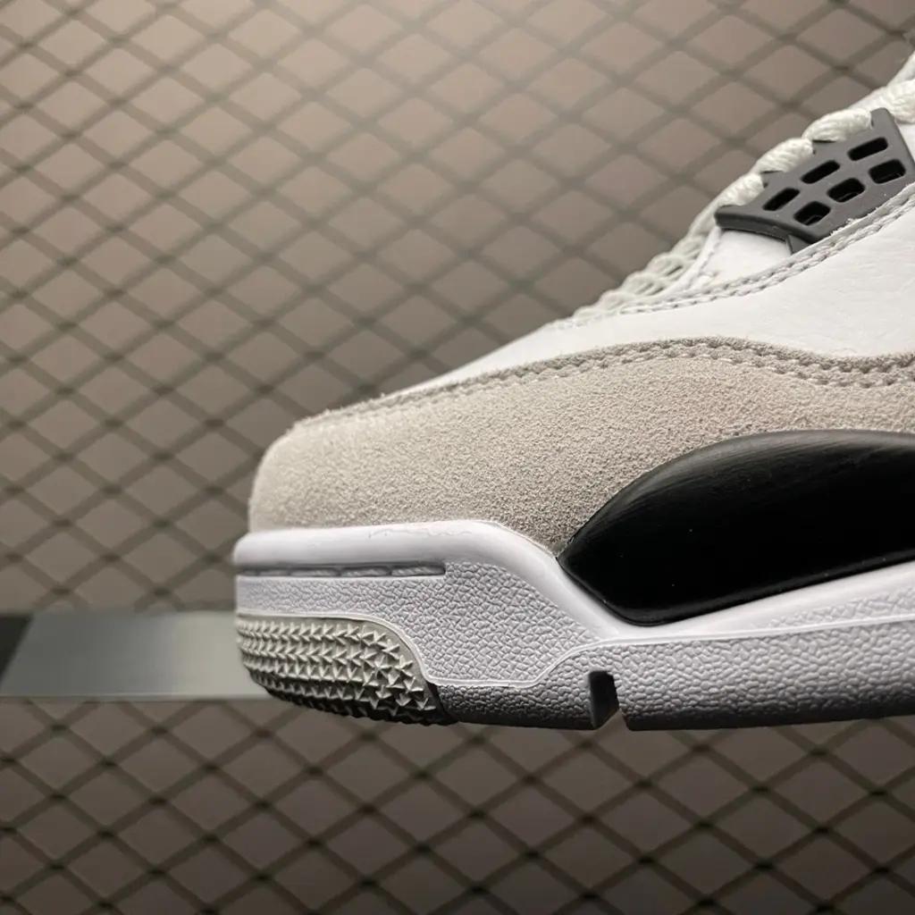 Air Jordan 4 White and Black