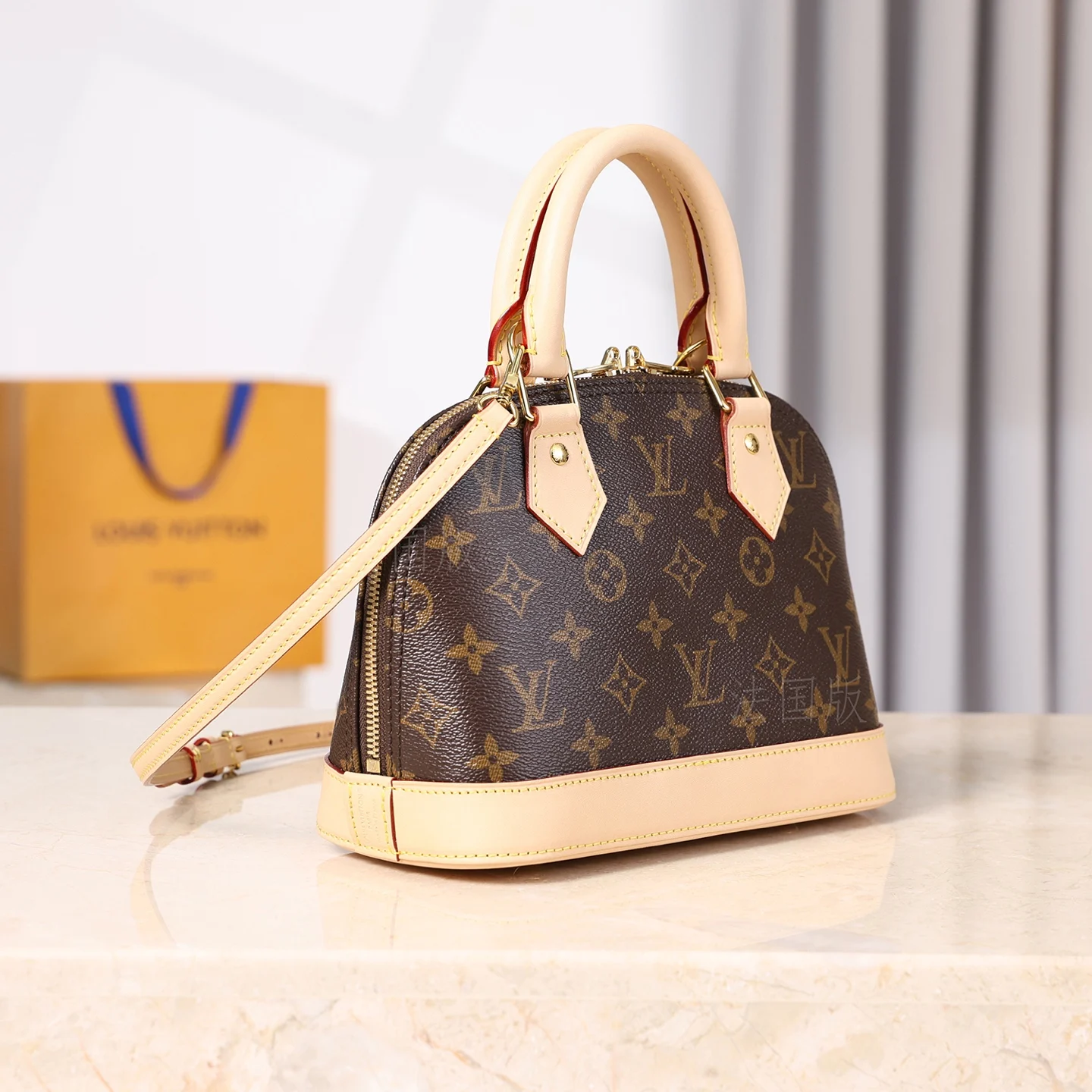 Louis Vuitton Alma BB Monogram Monogram · M46990