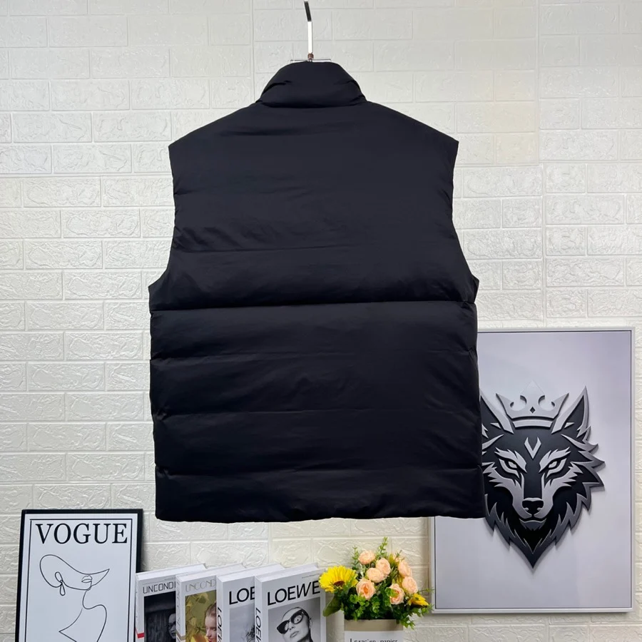 Canada Goose Men's Lodge Vest Black / Classic Disc · 4160M-9061