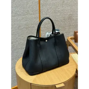 Hermès Garden Party 36 Bag Noir full view