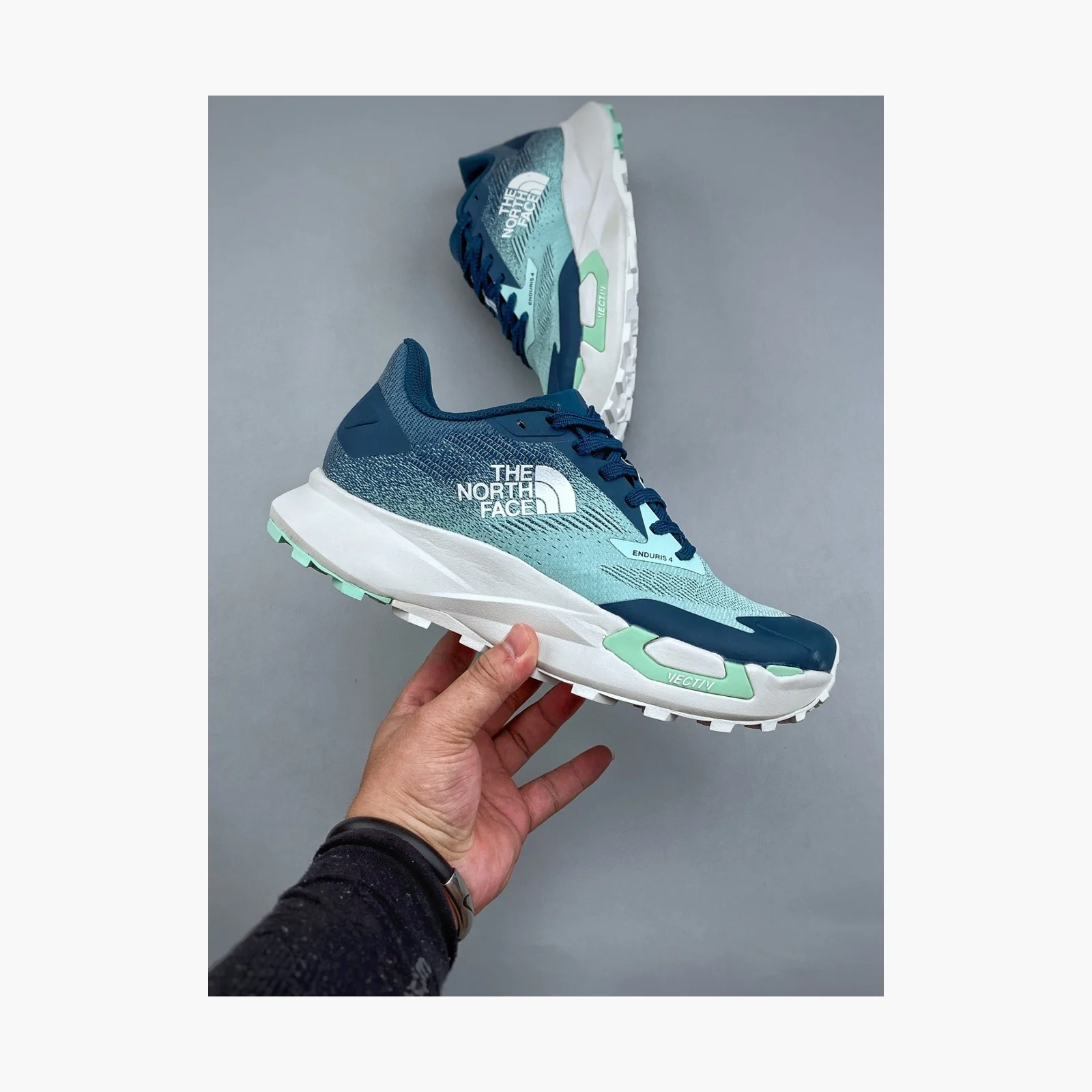 The North Face Women’s VECTIV Enduris 4 Transcendent Grey/Lemon Mist · NF0A8AEQ-6R8