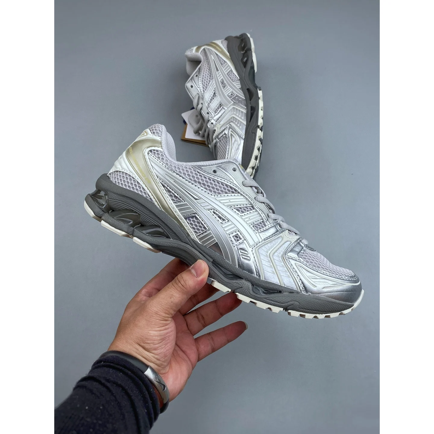 ASICS GEL-KAYANO 14 Concrete / Pure Silver · 1203A537-025