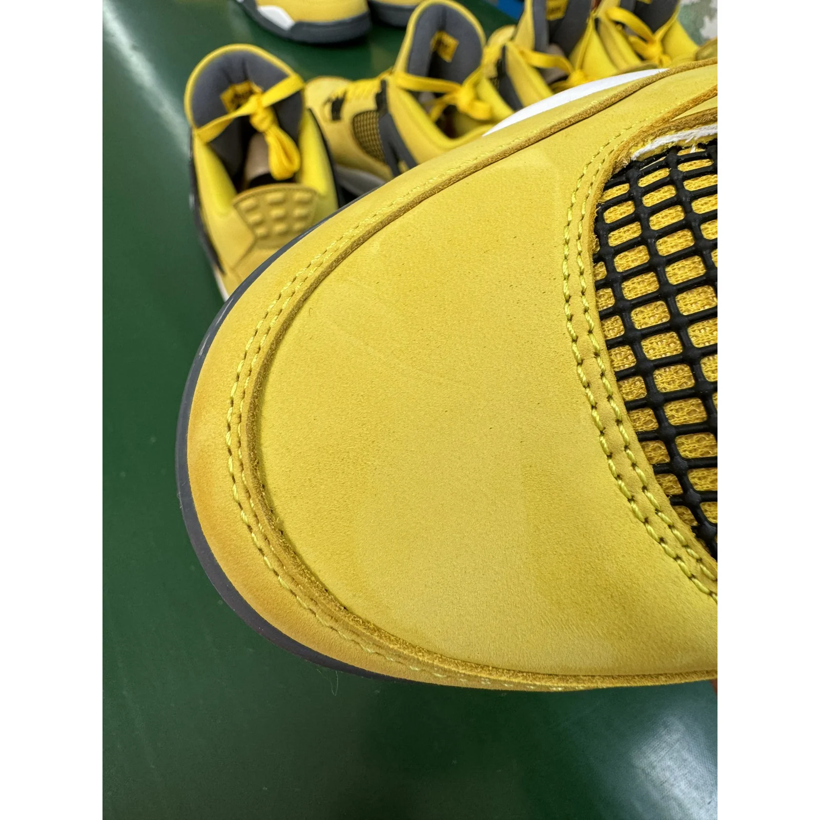 Air Jordan 4 Tour Yellow / Lightning