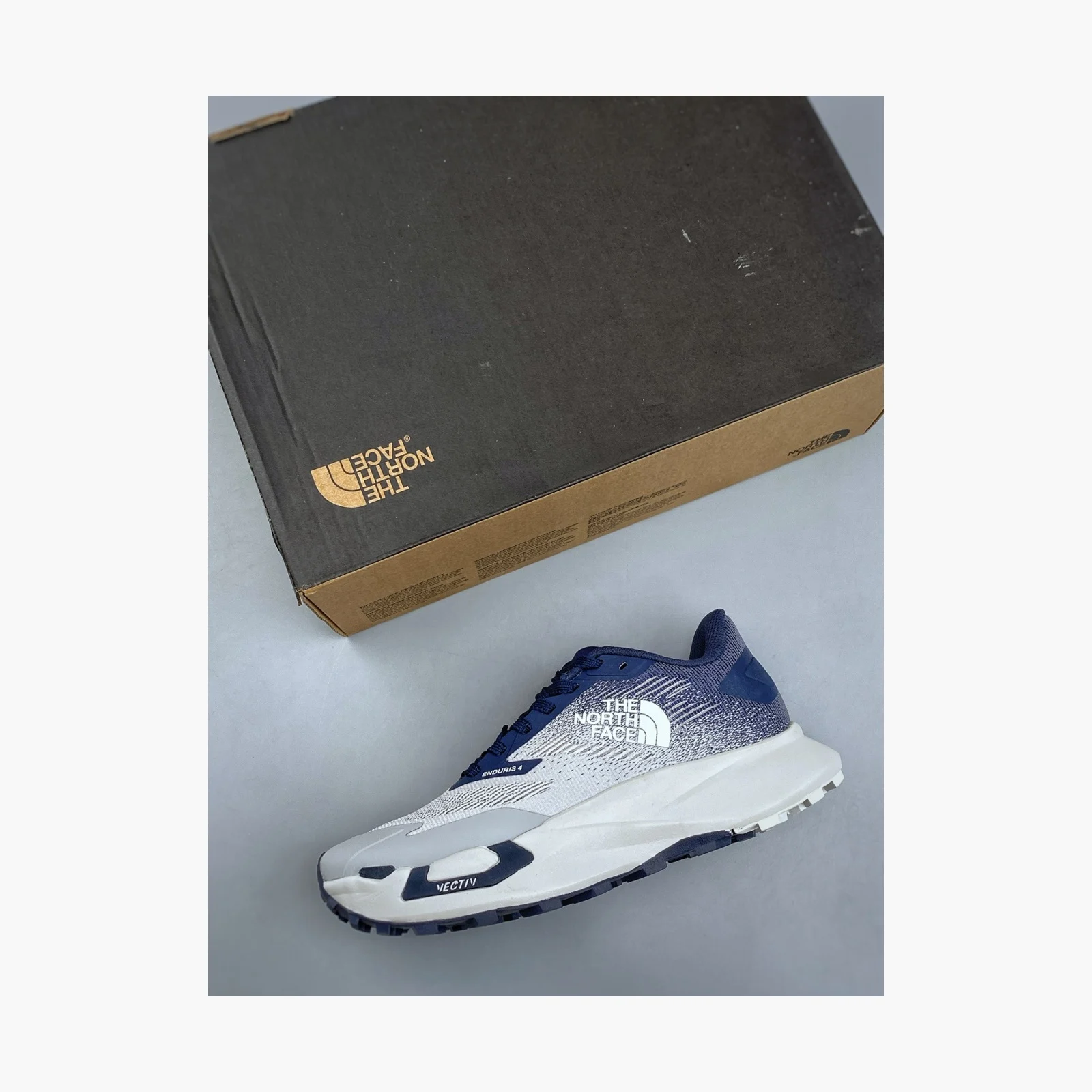 The North Face Men’s VECTIV Enduris 4 Bold Blue/Canal Blue · NF0A8AEP-81