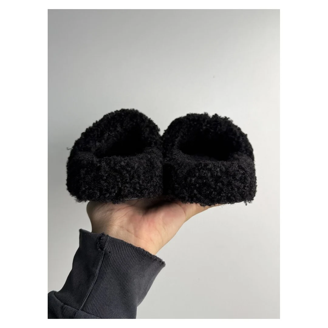 Balenciaga Furry Open Mule Black/White · 654261W2DO11096