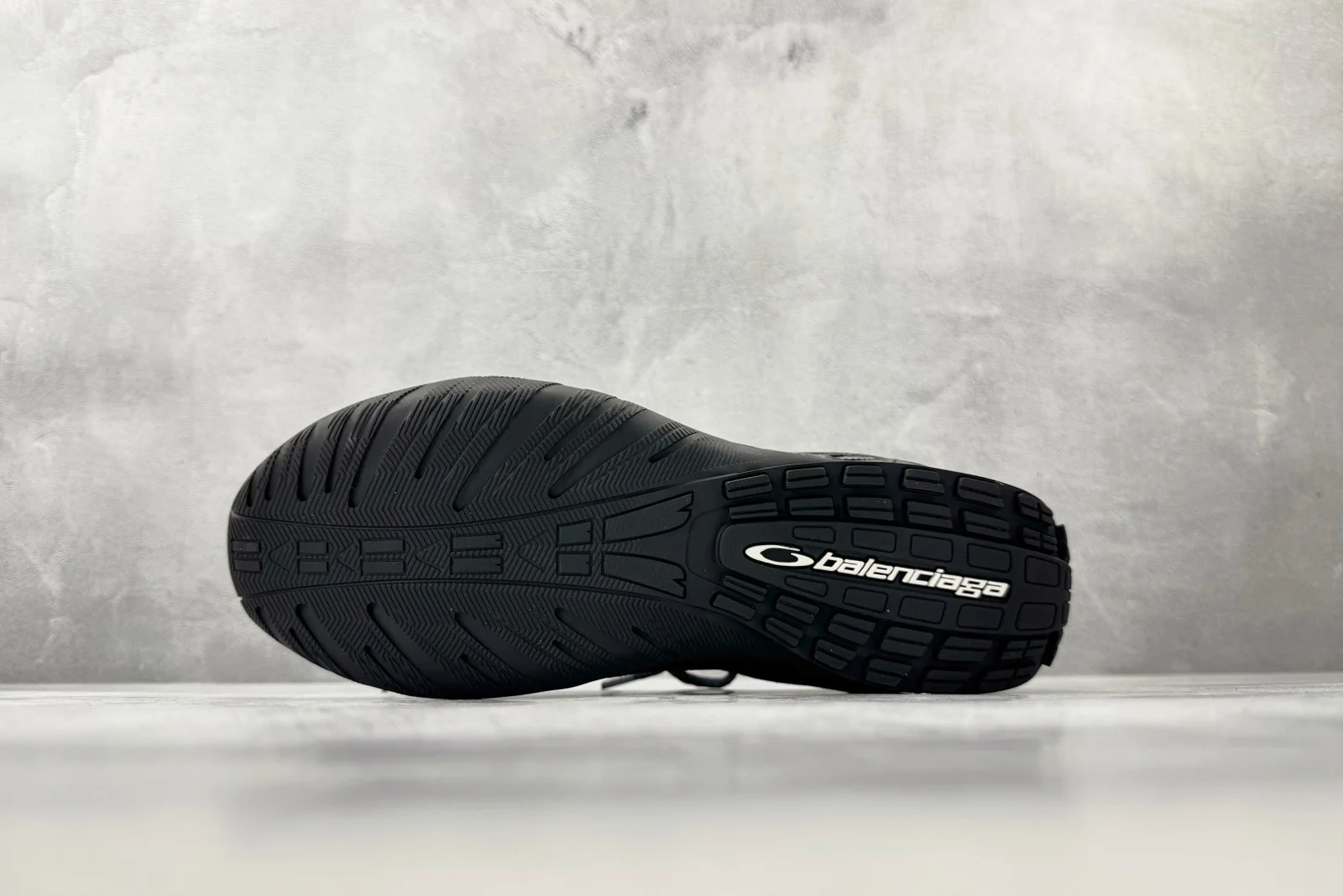 Balenciaga Radar Sneaker Black / Grey · 865703WSTEO1011