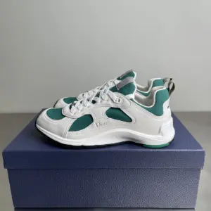 Dior Mile Sneaker White and Cedar Green · 3SN352ACL_H066