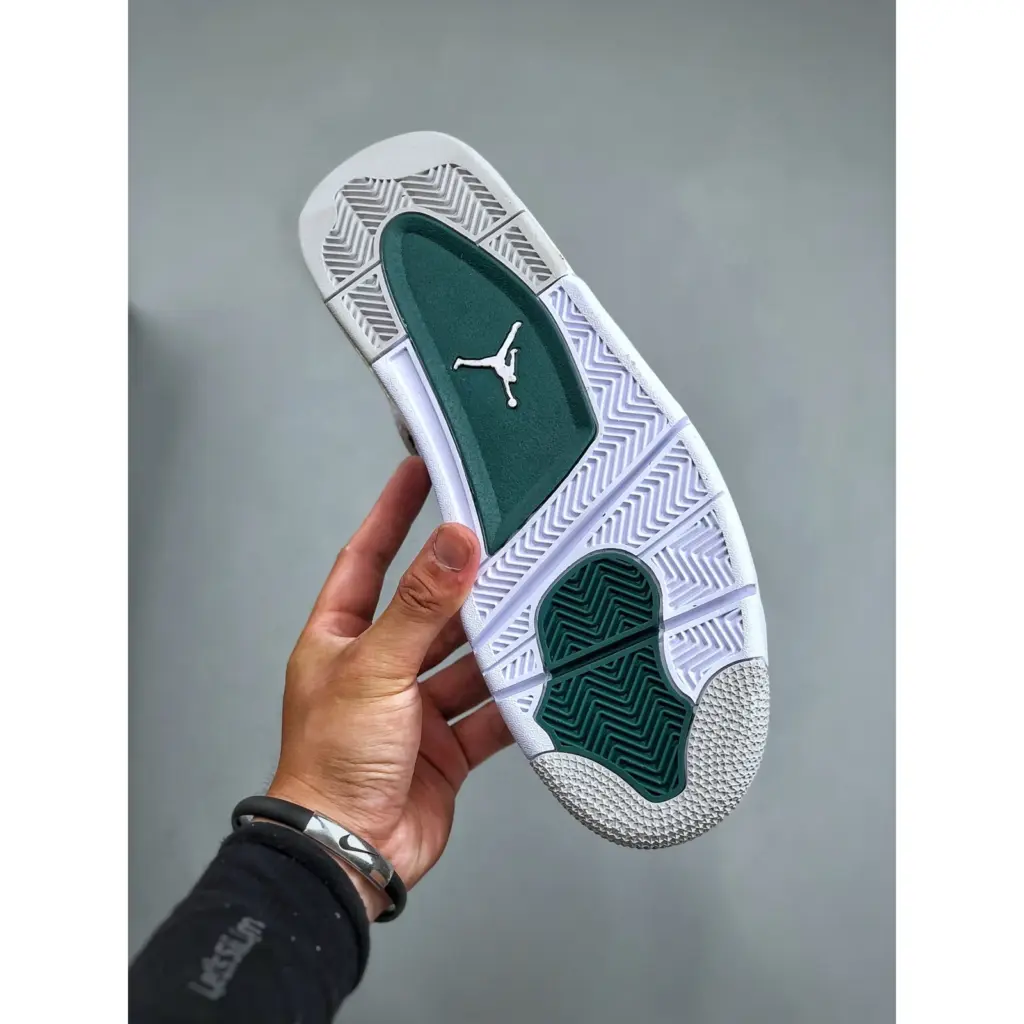 Air Jordan 4 Oxidised Green