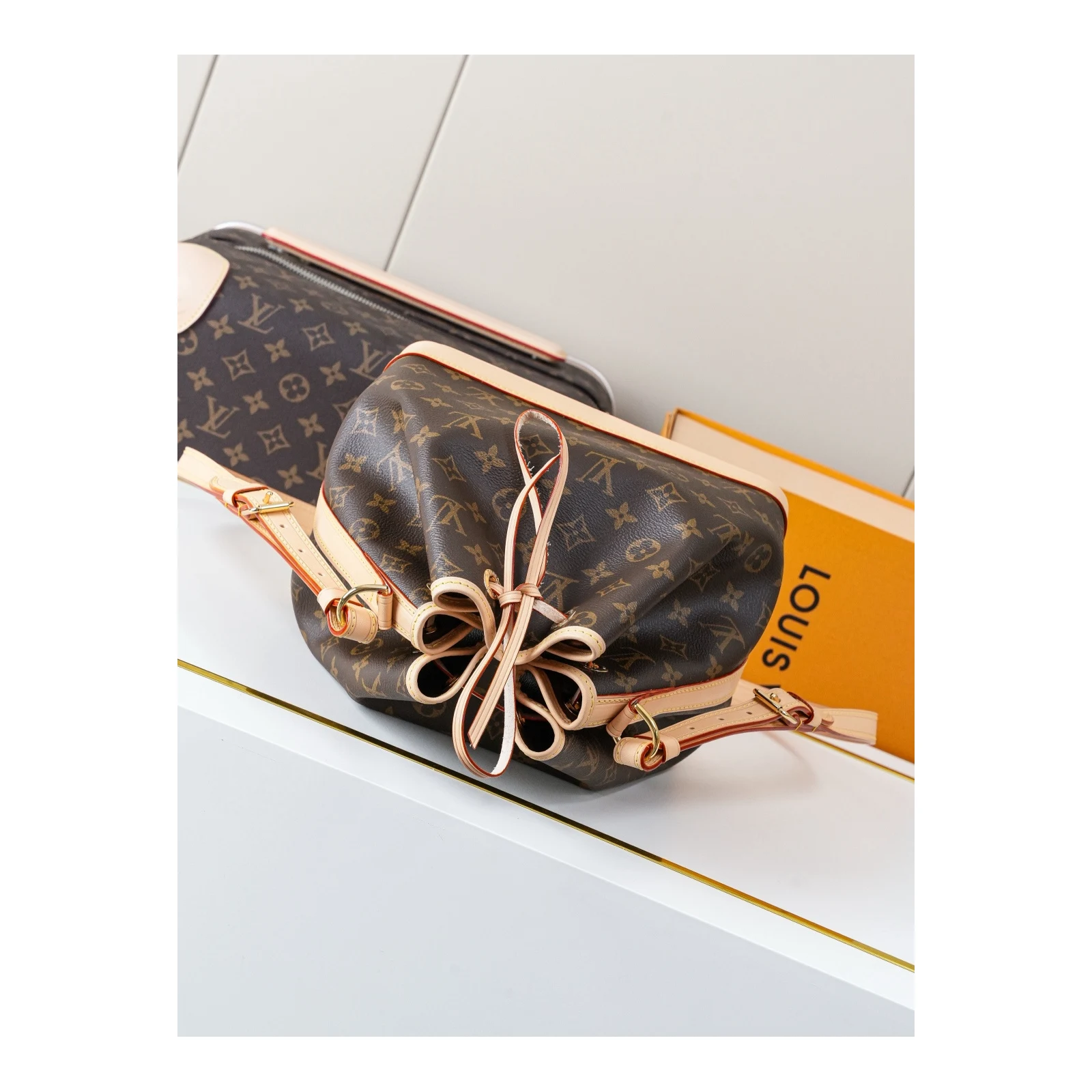 Louis Vuitton Petit Noé Monogram Monogram · M46984