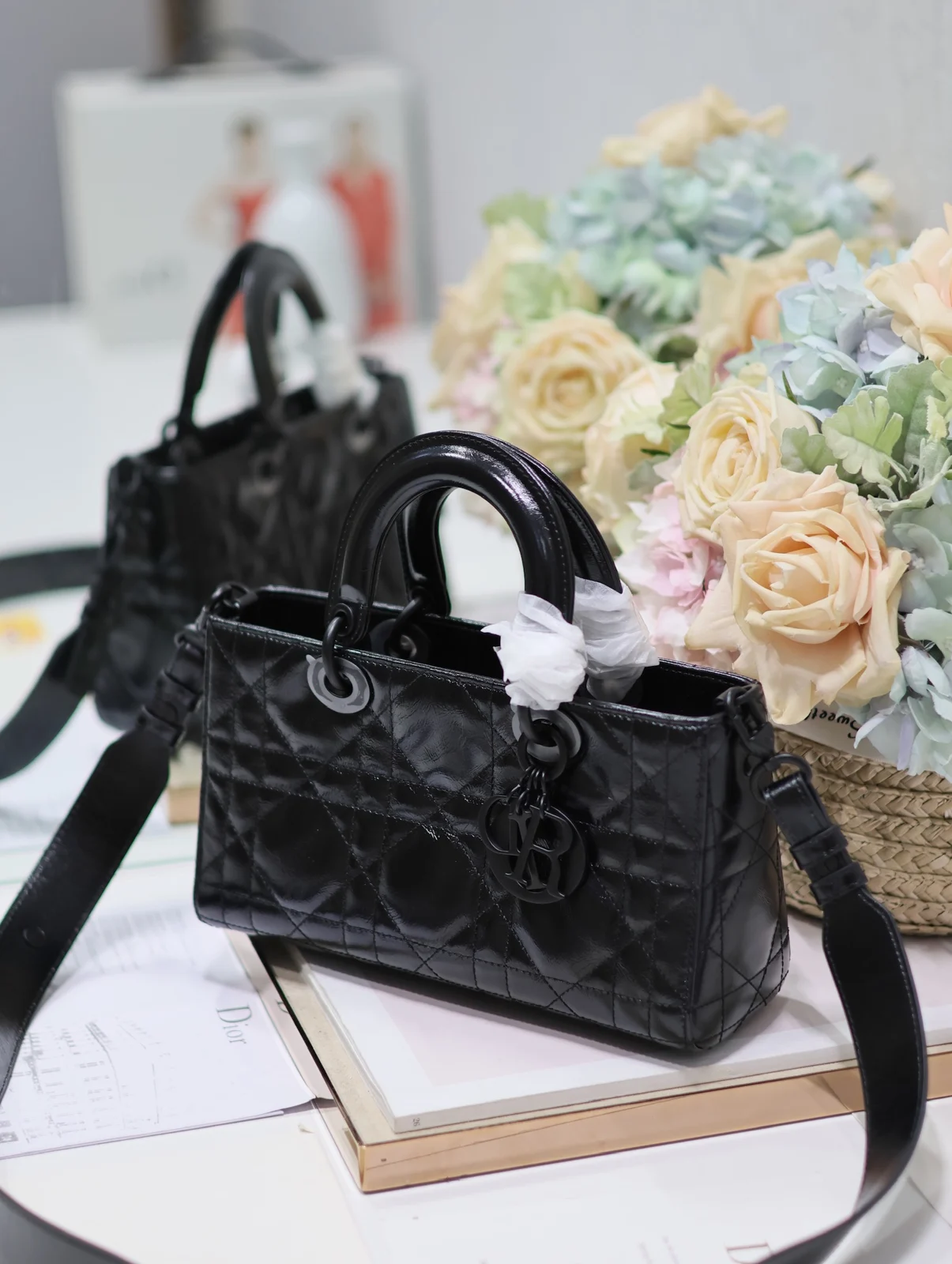 Small Lady D-Sire My ABCDior Bag Black Macrocannage Crinkled Calfskin · M1150SNIO_M900