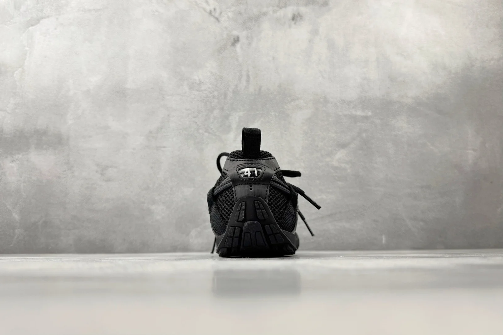 Balenciaga Radar Sneaker Black / Grey · 865703WSTEO1011