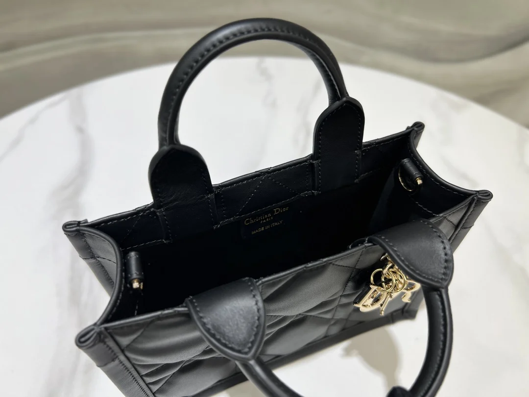 Dior Mini Book Tote Black Macrocannage Calfskin · S5573OWHP_M900