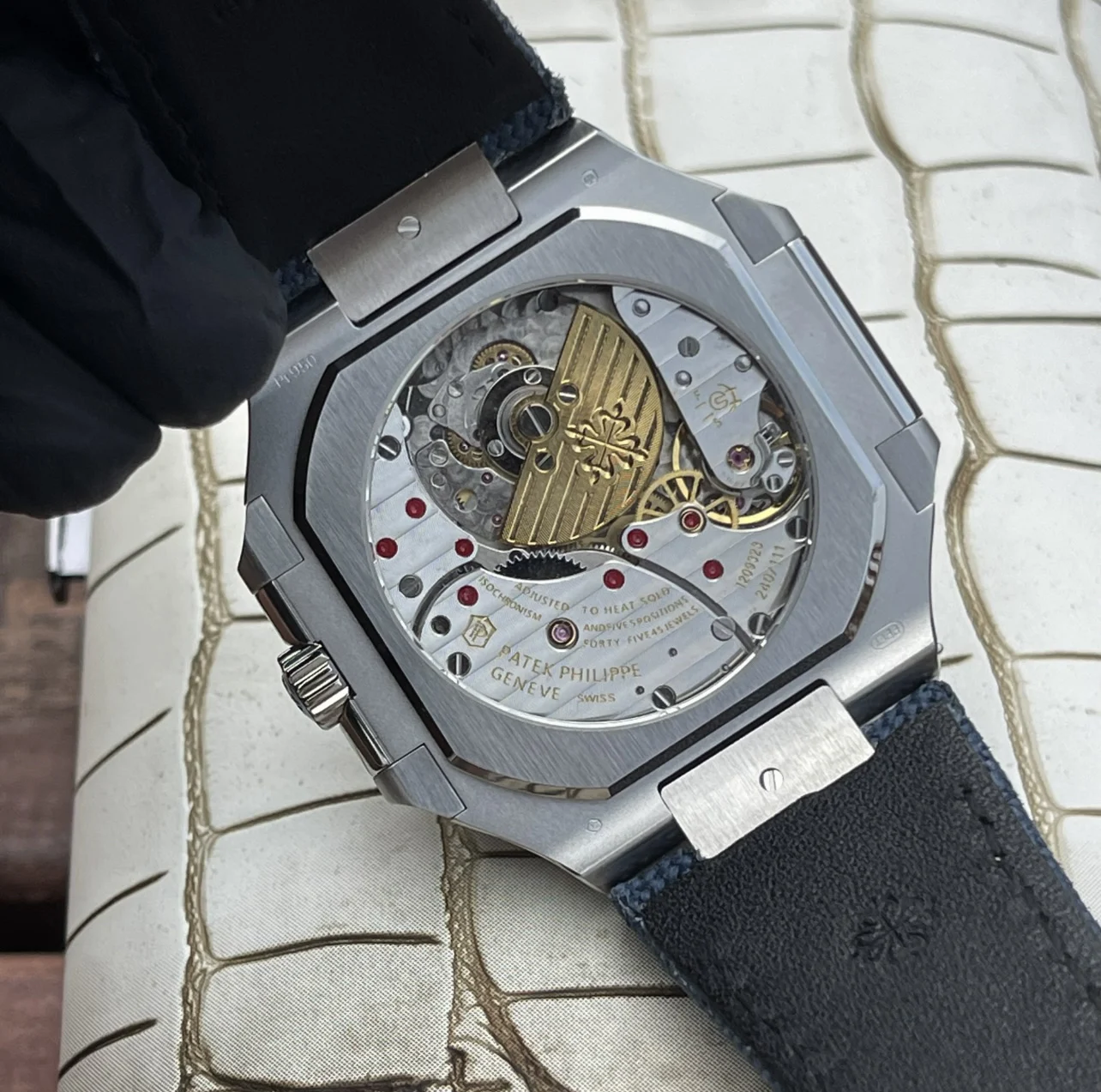 Patek Philippe Cubitus 5822P-001 Blue Dial Watch — image 7