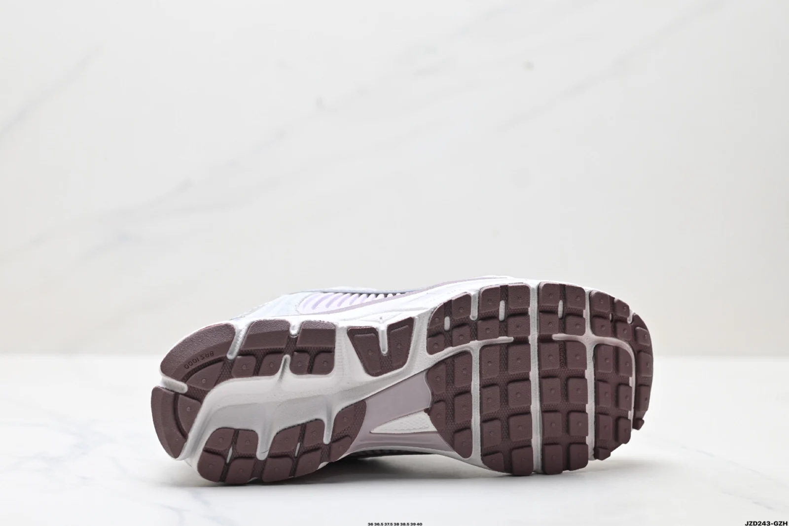 Nike Zoom Vomero 5 Vast Grey / Platinum Violet / Taupe Grey / Metallic Silver · HV6417-001