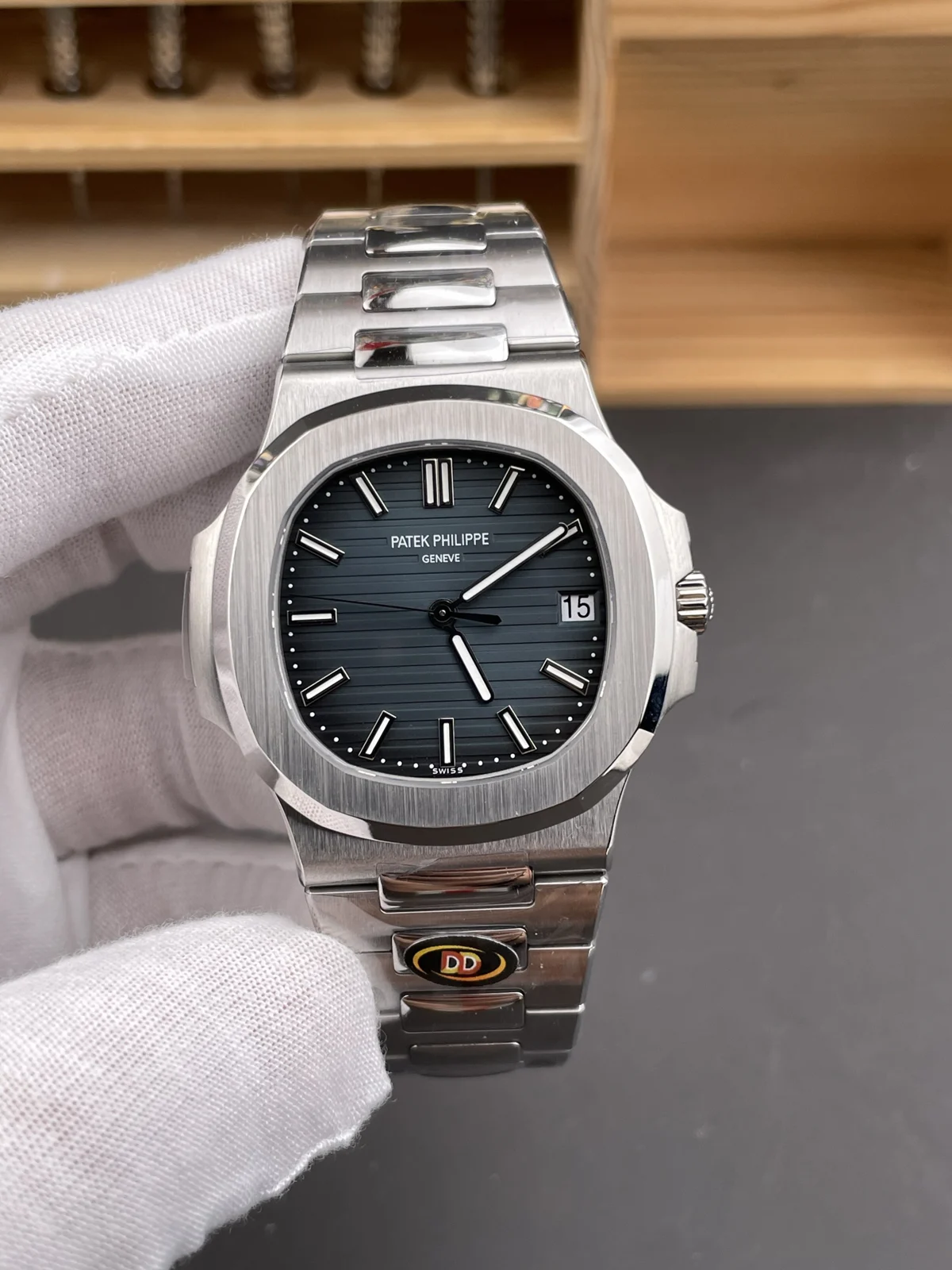 Patek Philippe Nautilus 5711/1A-010 Blue Dial Watch — image 1