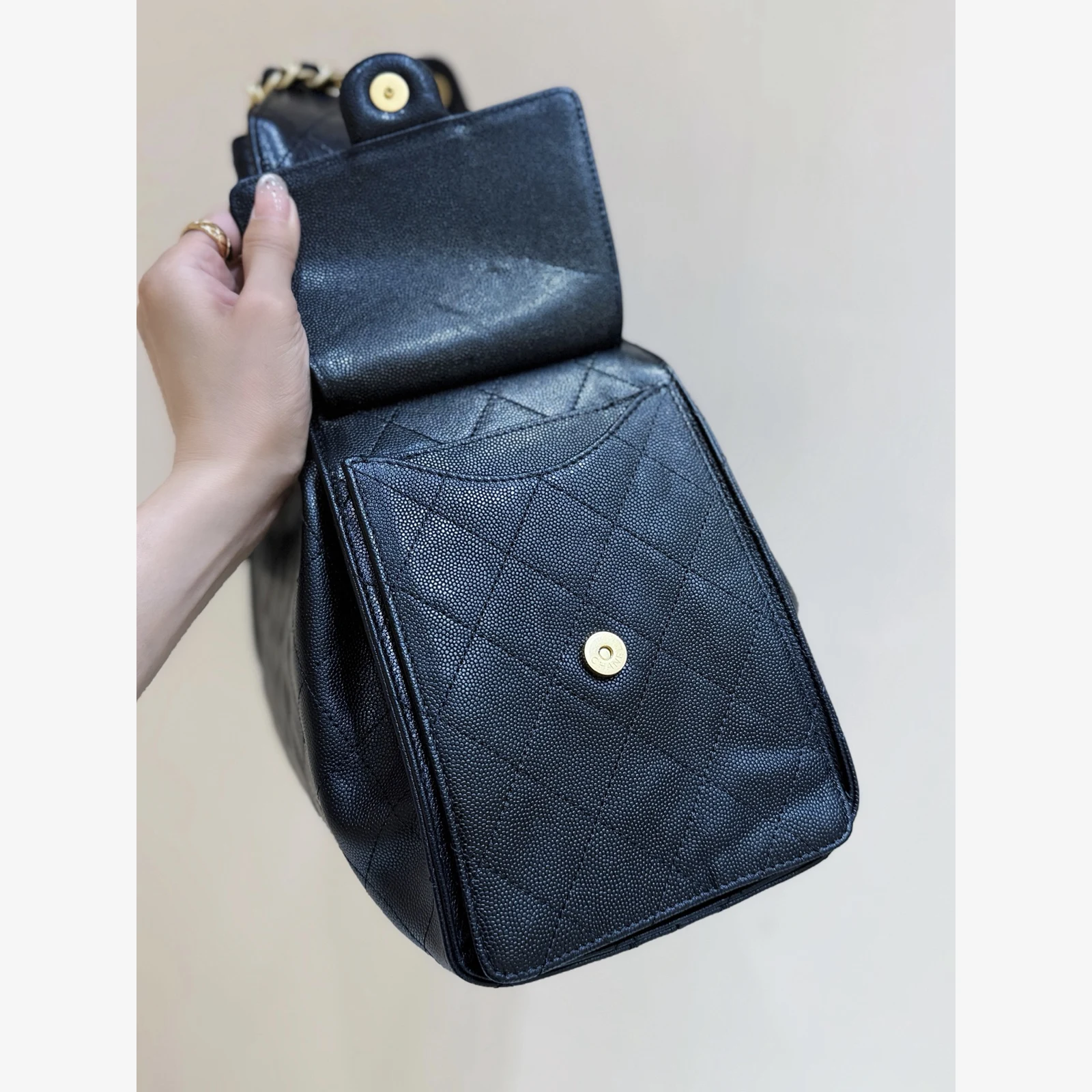 Chanel 25 Large Handbag AS5553 · Grained Calfskin Black · Grained Calfskin · Gold-Tone Metal