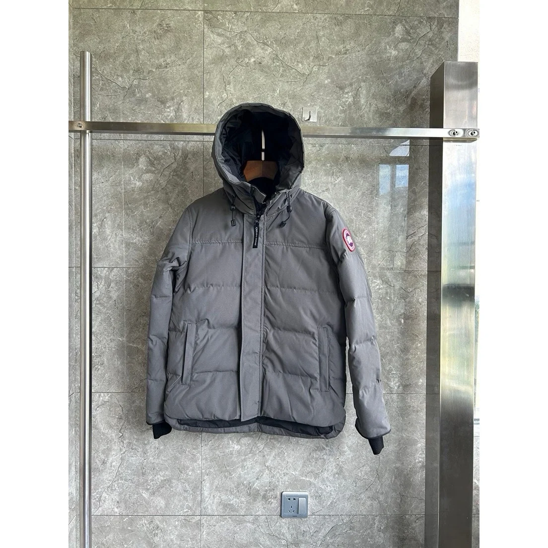 Canada Goose MacMillan Parka Granite Grey / Classic Disc · 2080M-9431