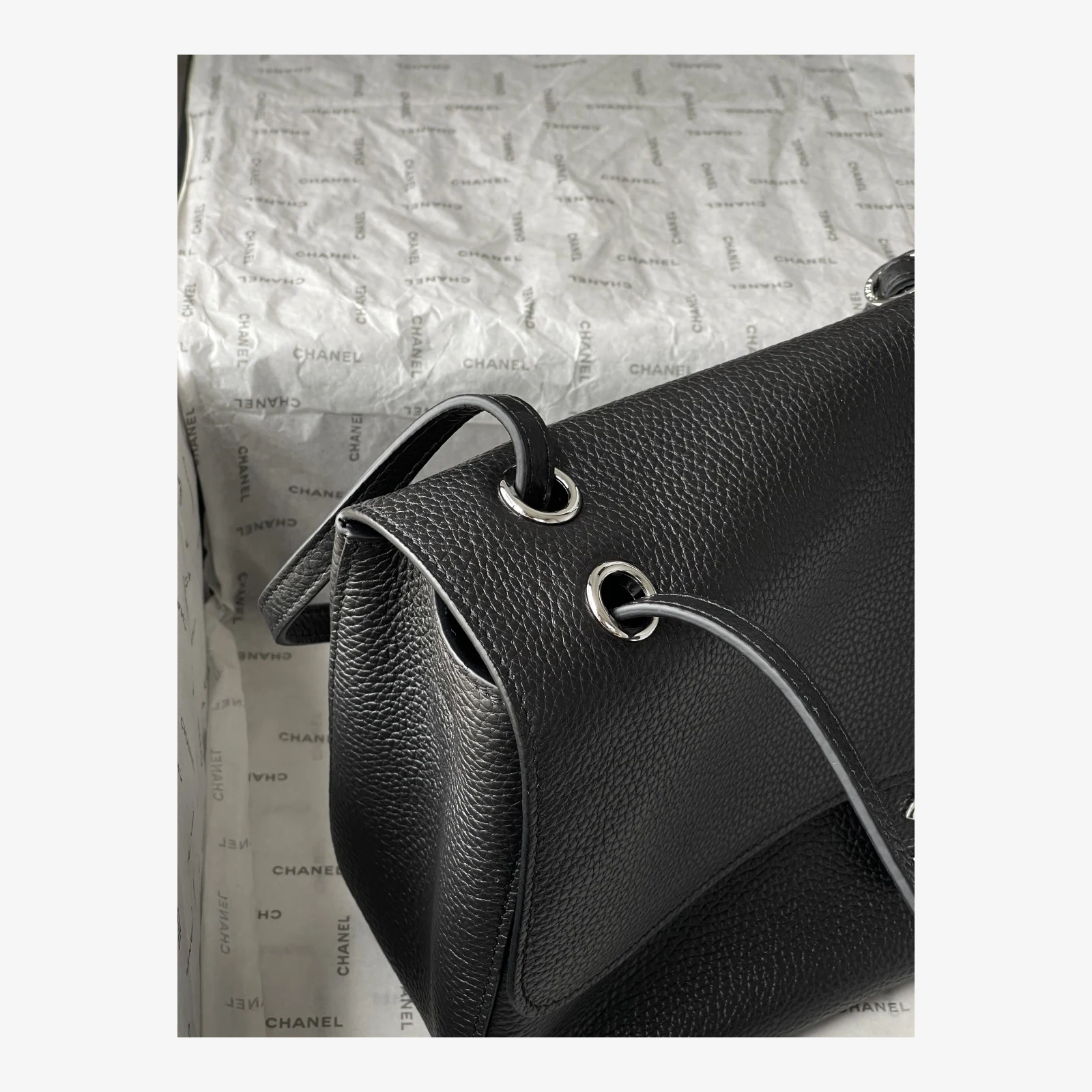 Chanel Maxi Flap Bag AS6231 · Black Grained Calfskin — image 8