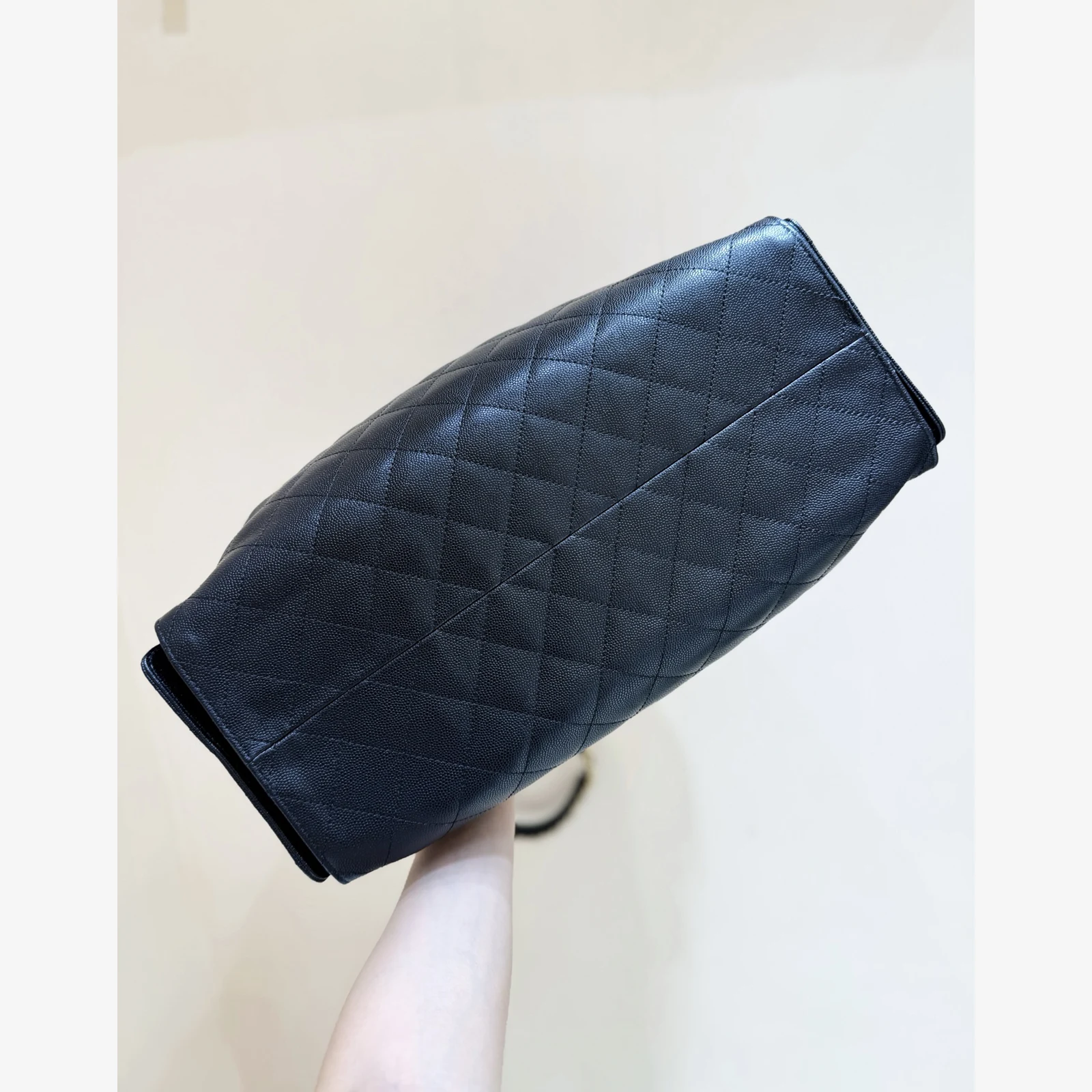 Chanel 25 Large Handbag AS5553 · Grained Calfskin Black · Grained Calfskin · Gold-Tone Metal