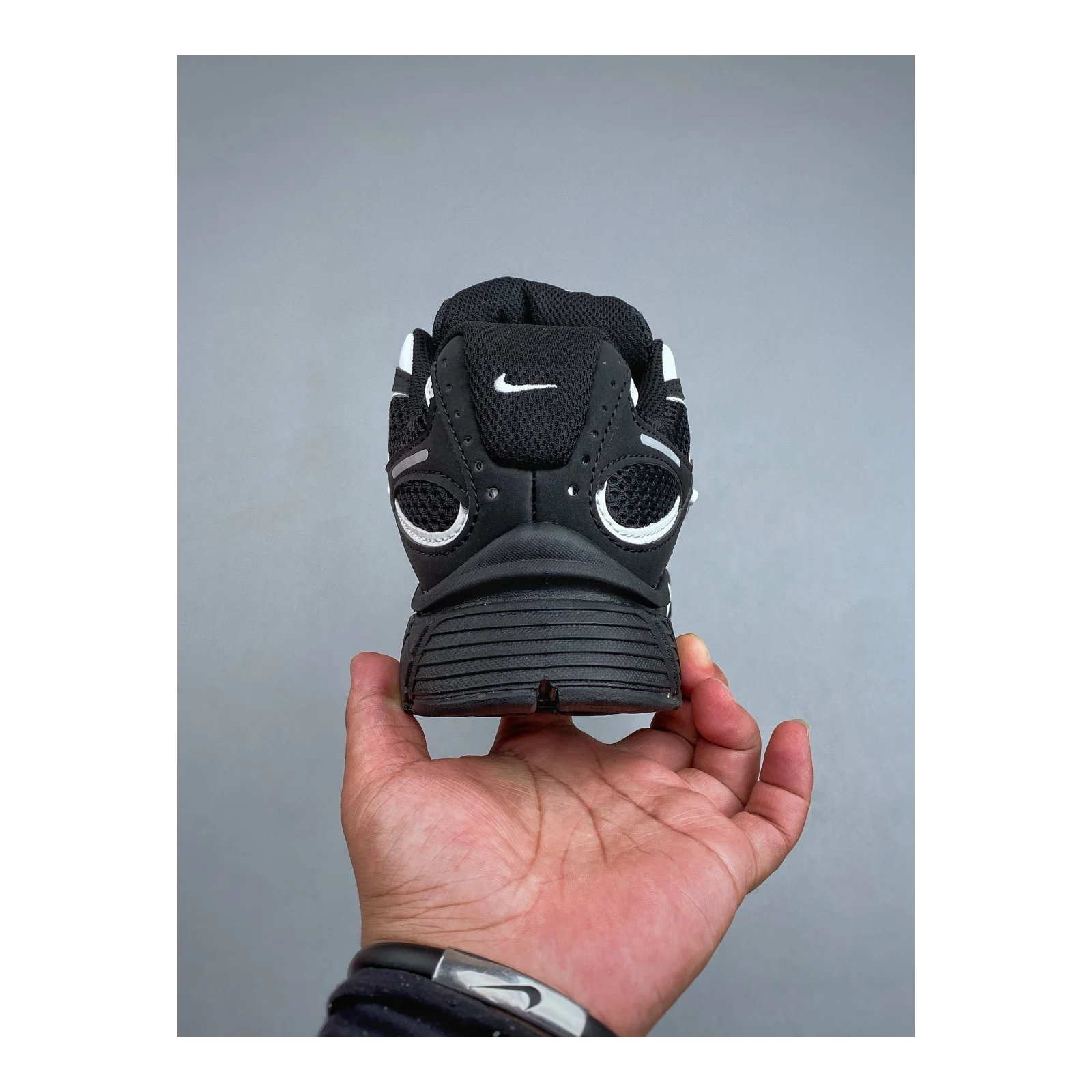 Nike V5 RNR Black / White / Black · IO7835-001