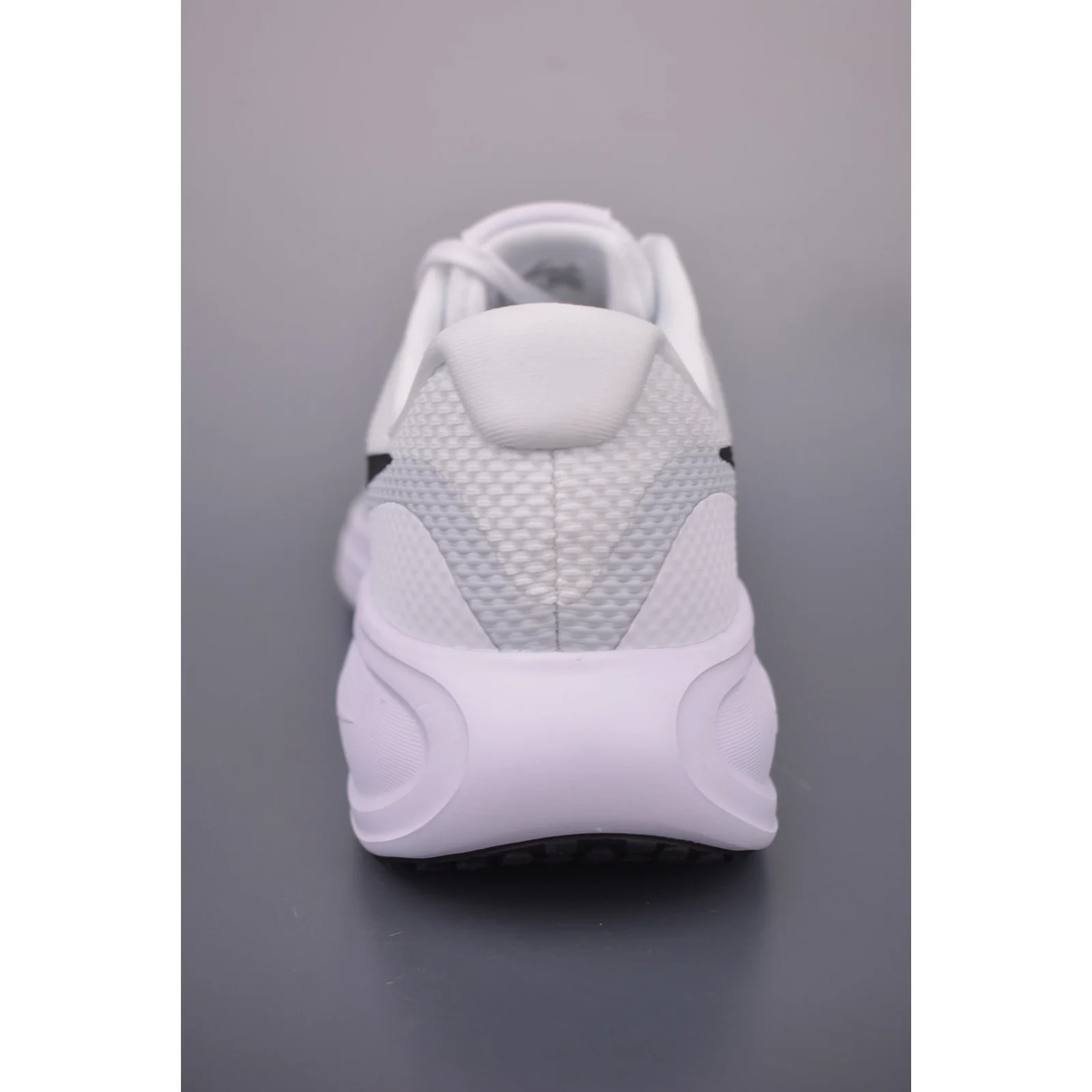 Nike Revolution 8 White / Pure Platinum / Black · HJ9198-101