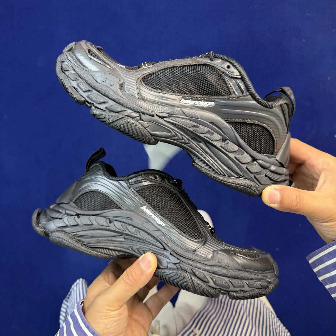 Balenciaga Triple S.2 Black / Dark Grey · 865849WTRS21011