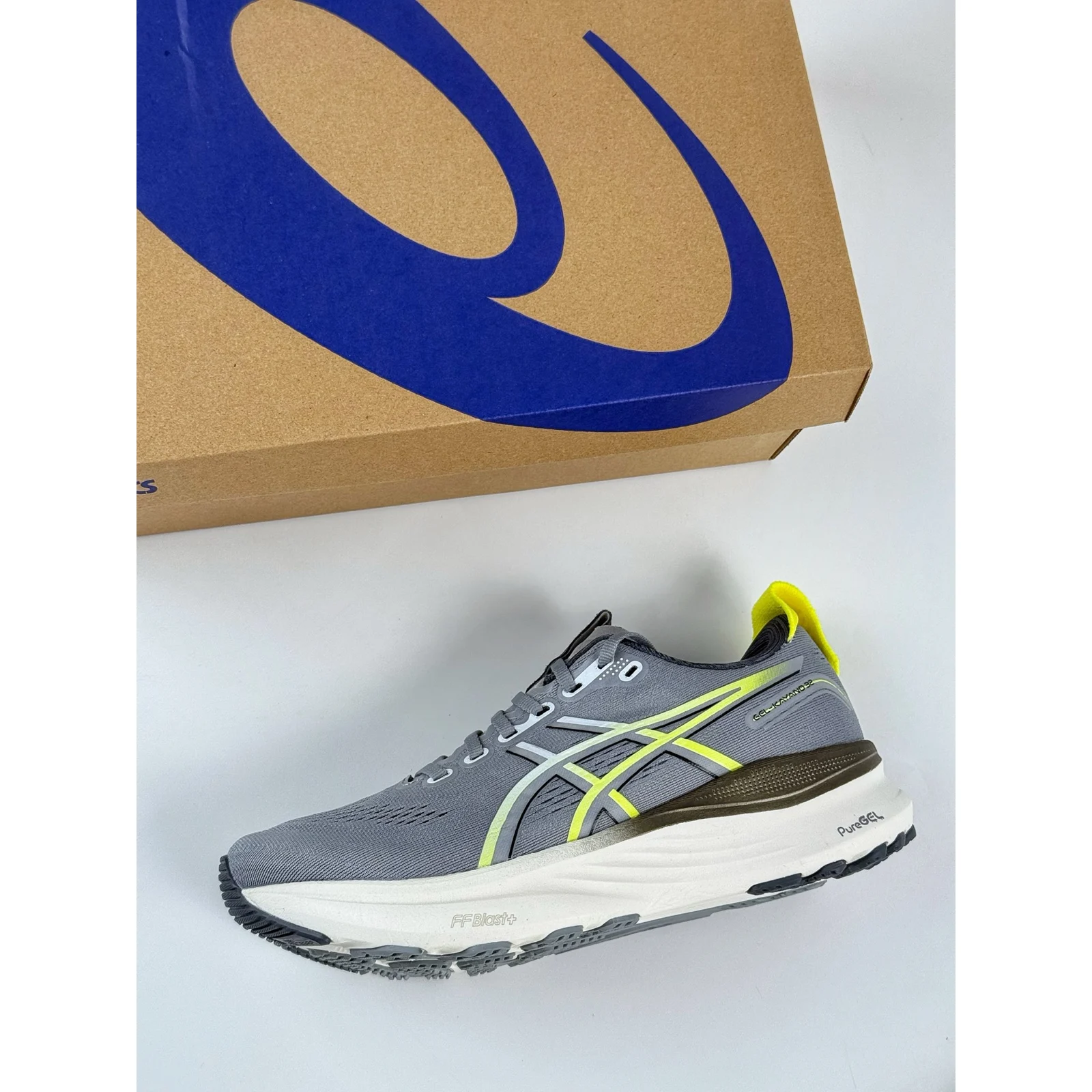 ASICS GEL-KAYANO 32 Gravel / Citron · 1011C052-021