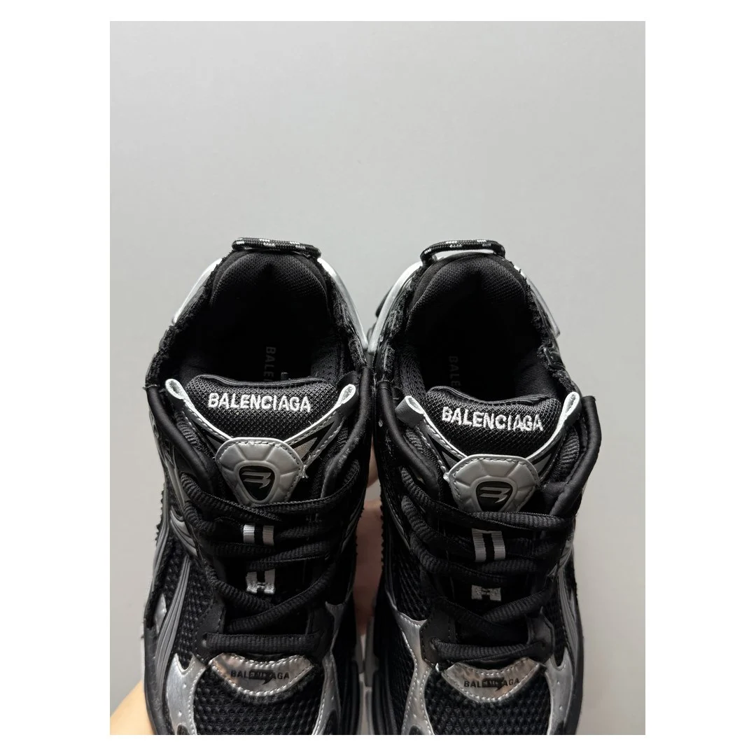 Balenciaga Runner Sneaker Black/Silver · 772774W3RMU1100