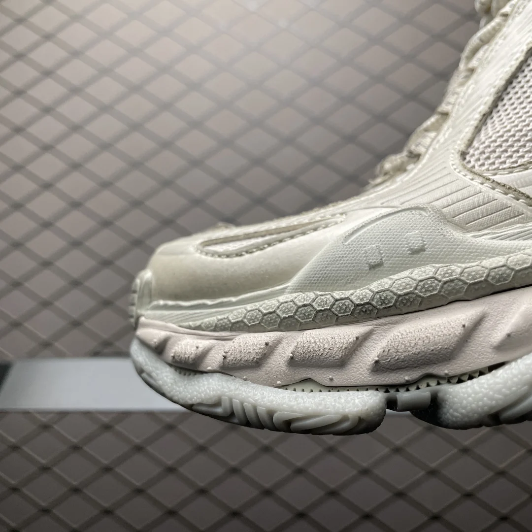 Balenciaga Triple S.2 Eggshell · 865851WTRS29191