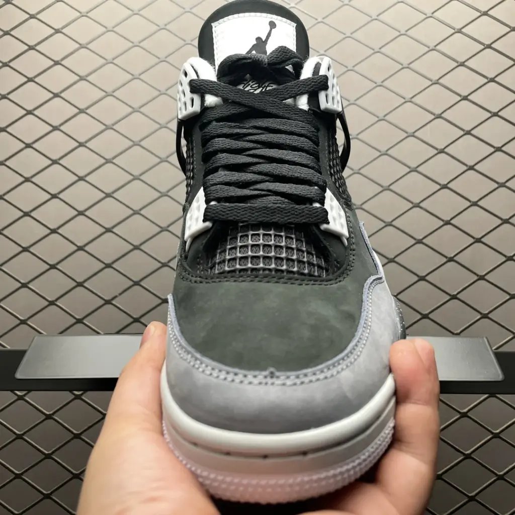 Air Jordan 4 Fear