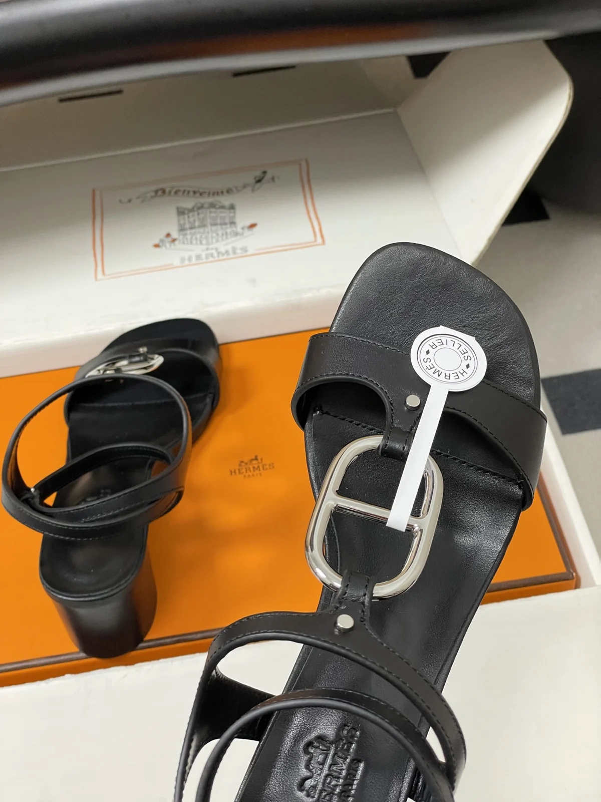 Hermès Miramar 50 Sandal Noir