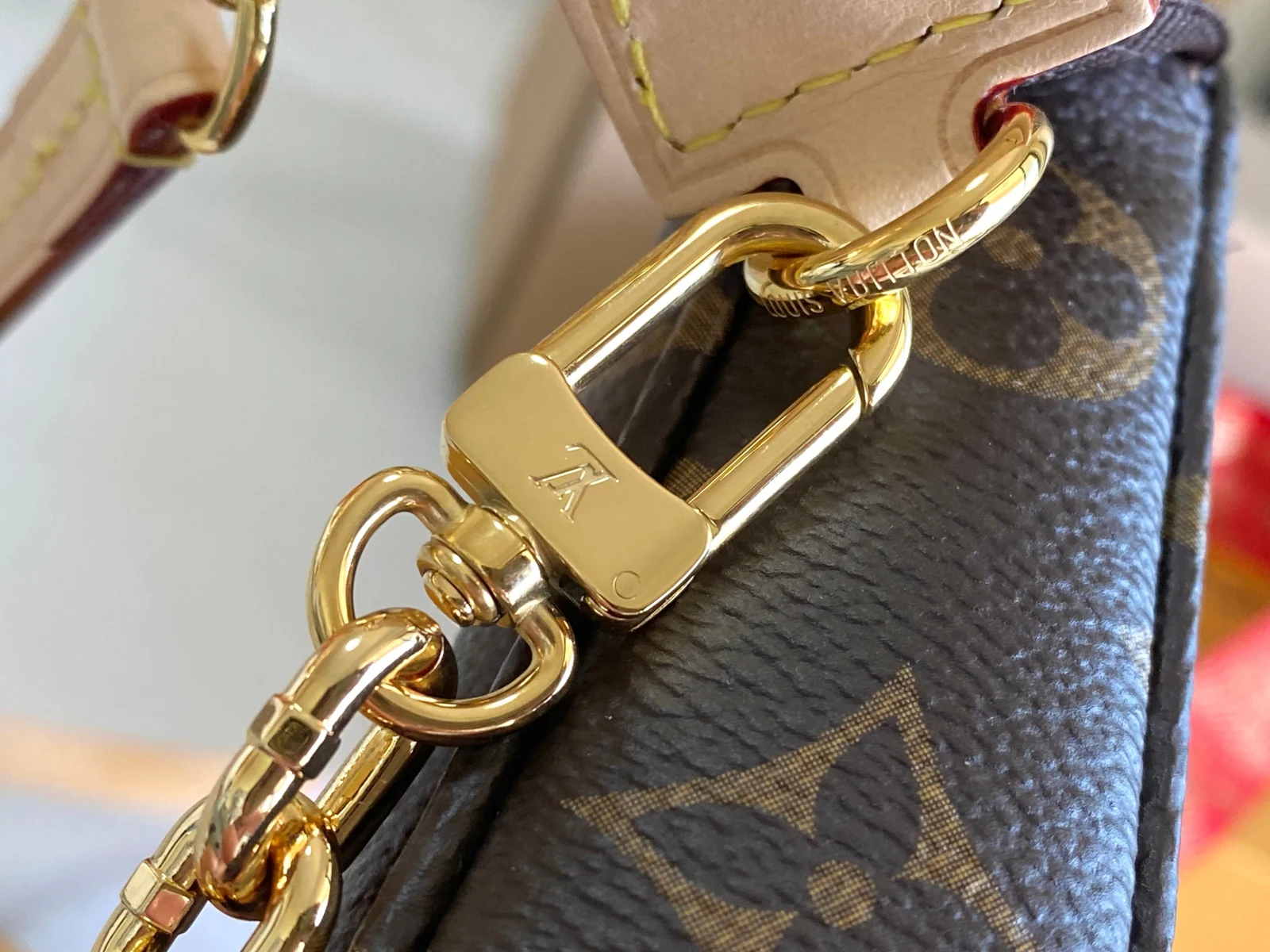Louis Vuitton Pochette Accessoires Monogram Monogram · M82766