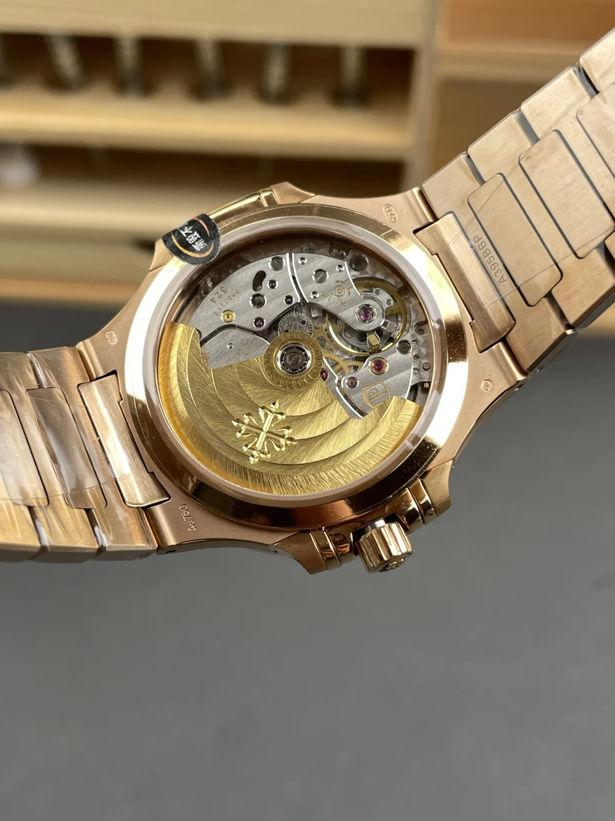 Patek Philippe Nautilus 7118/1R-001 Silvery Dial Watch — image 5