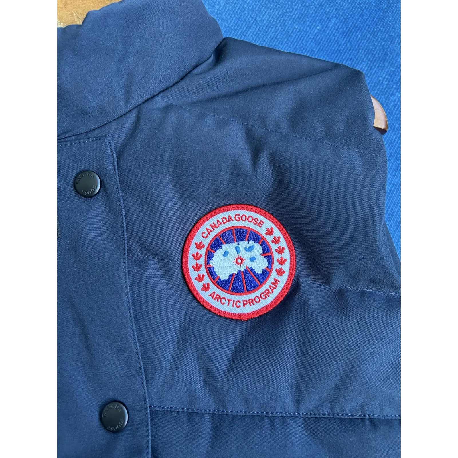 Canada Goose Women's Freestyle Vest Atlantic Navy / Classic Disc · 2836L-63
