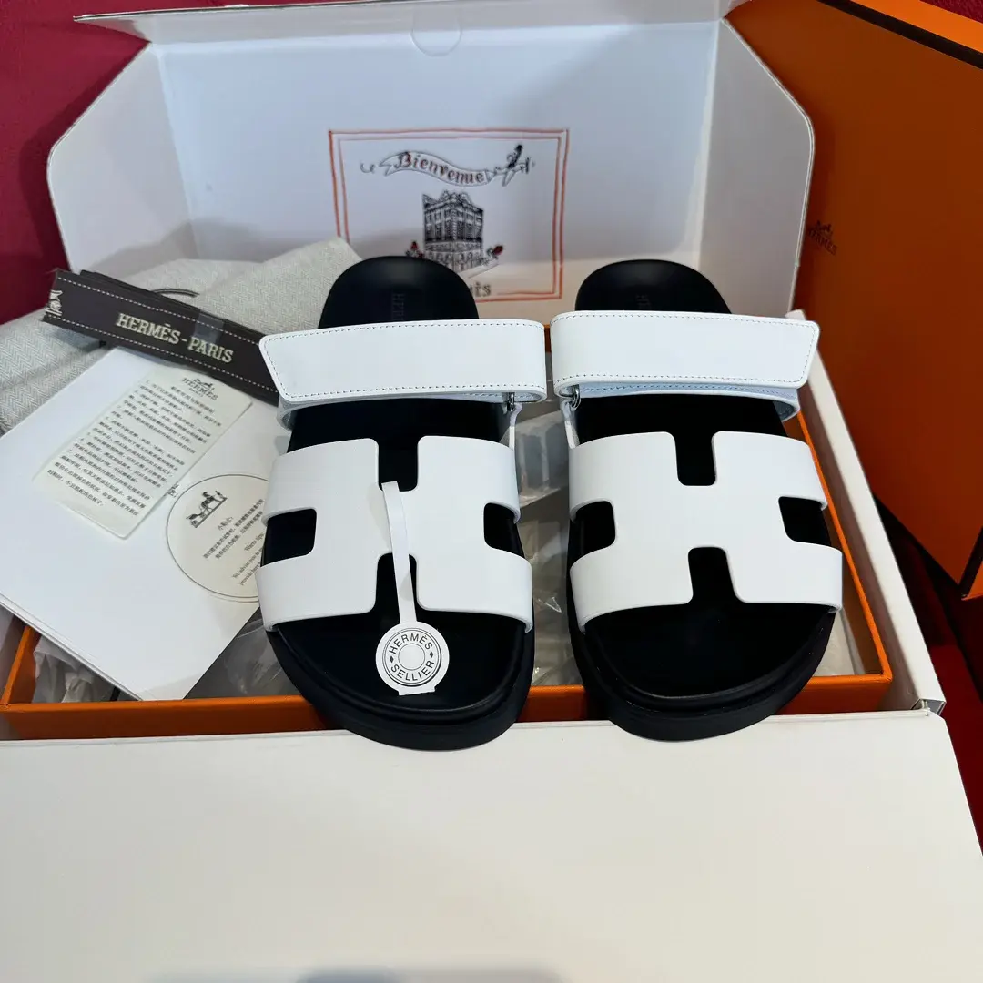 Hermès Chypre Sandal Blanc full view