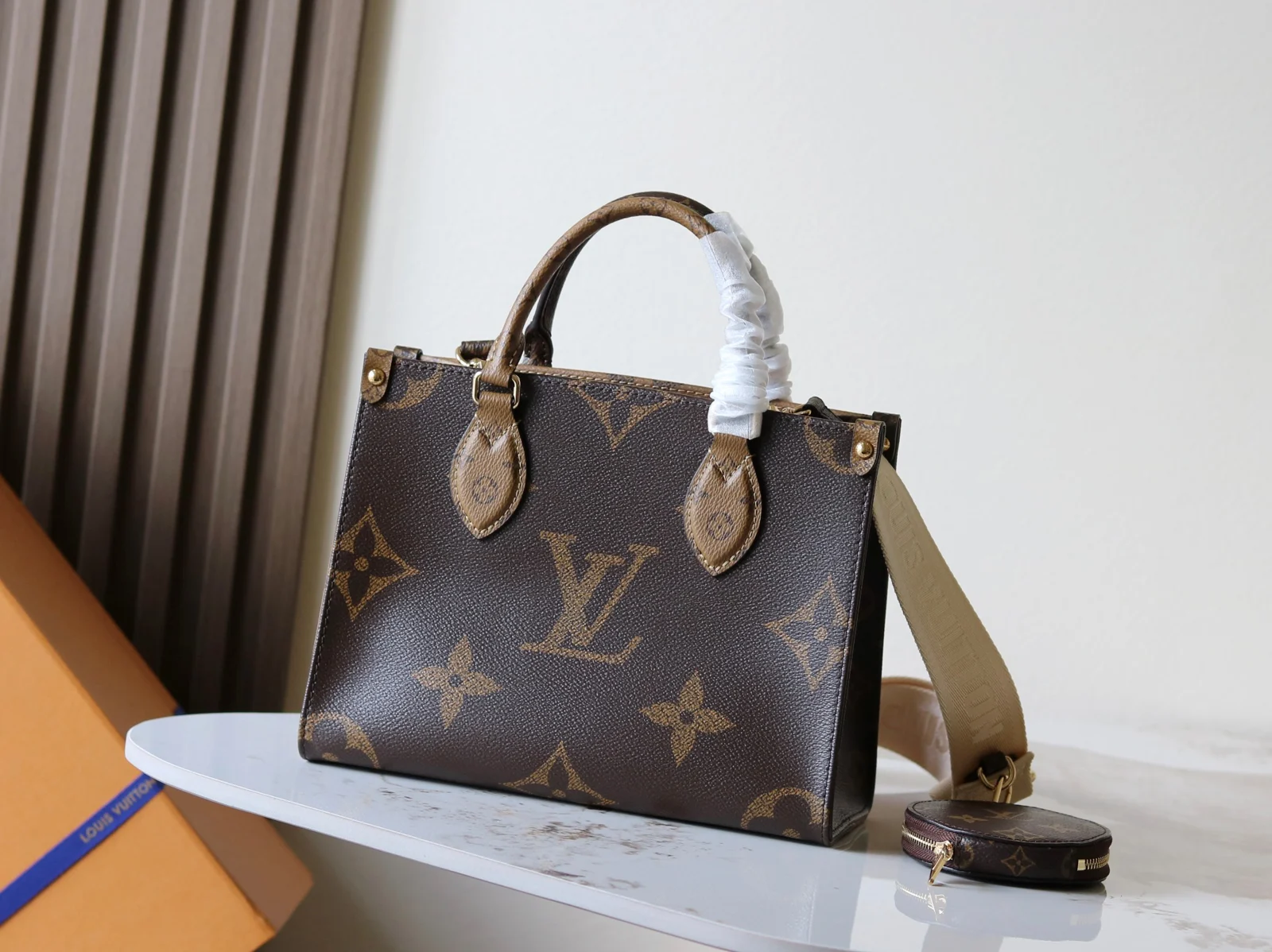 Louis Vuitton OnTheGo PM Monogram and Monogram Reverse Monogram / Monogram Reverse · M46373