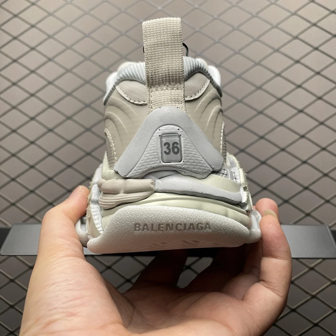 Balenciaga Triple S.2 Eggshell · 865851WTRS29191