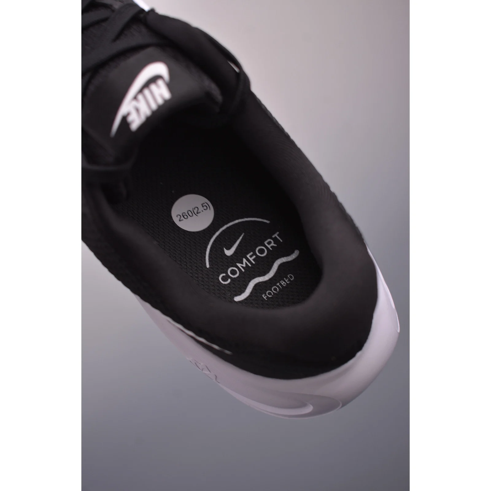 Nike Revolution 8 Black / Black / White · HJ9198-003