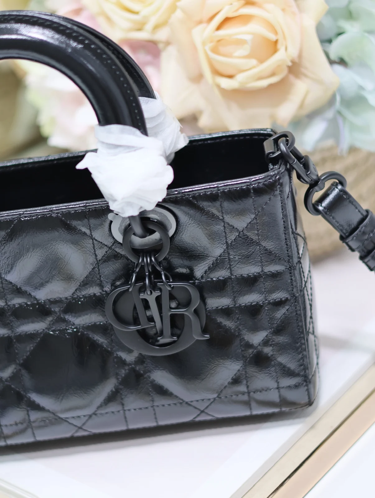 Small Lady D-Sire My ABCDior Bag Black Macrocannage Crinkled Calfskin · M1150SNIO_M900