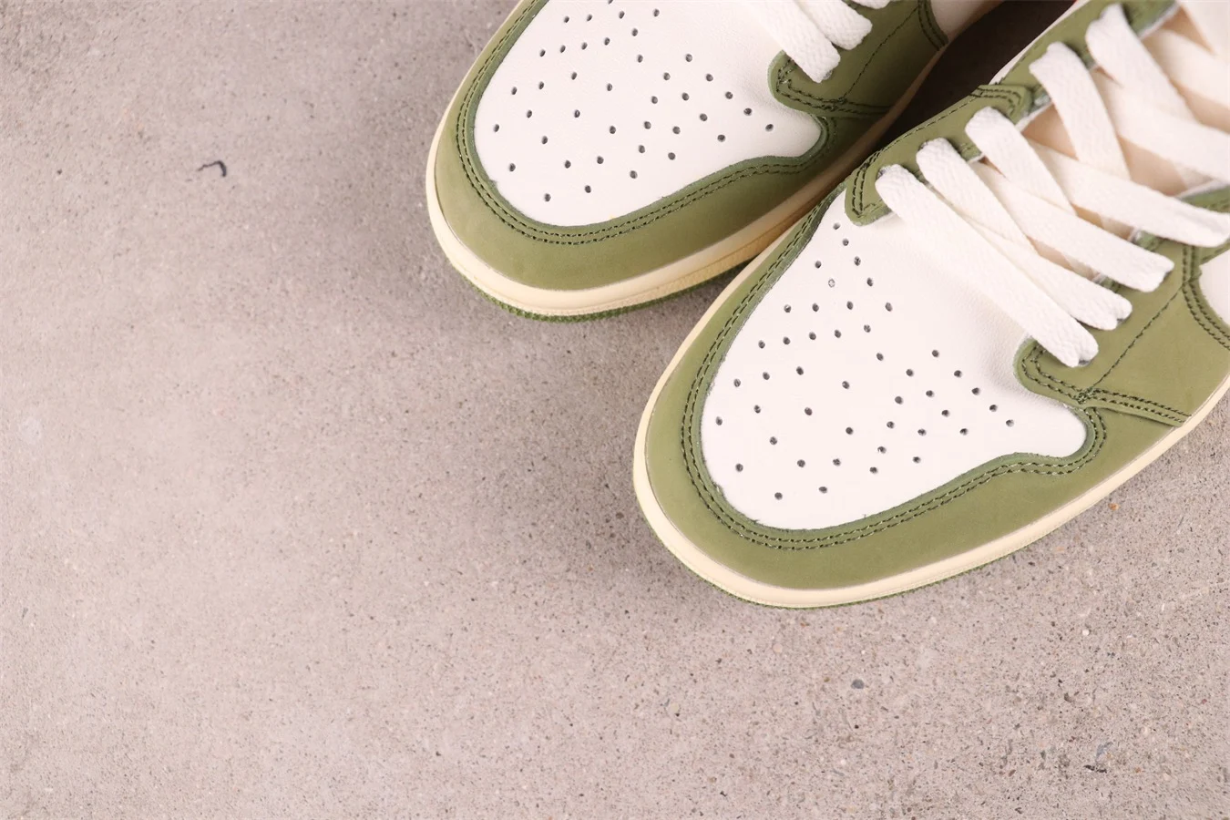 Air Jordan 1 High OG Craft "Celadon" FB9934-300 Sneakers