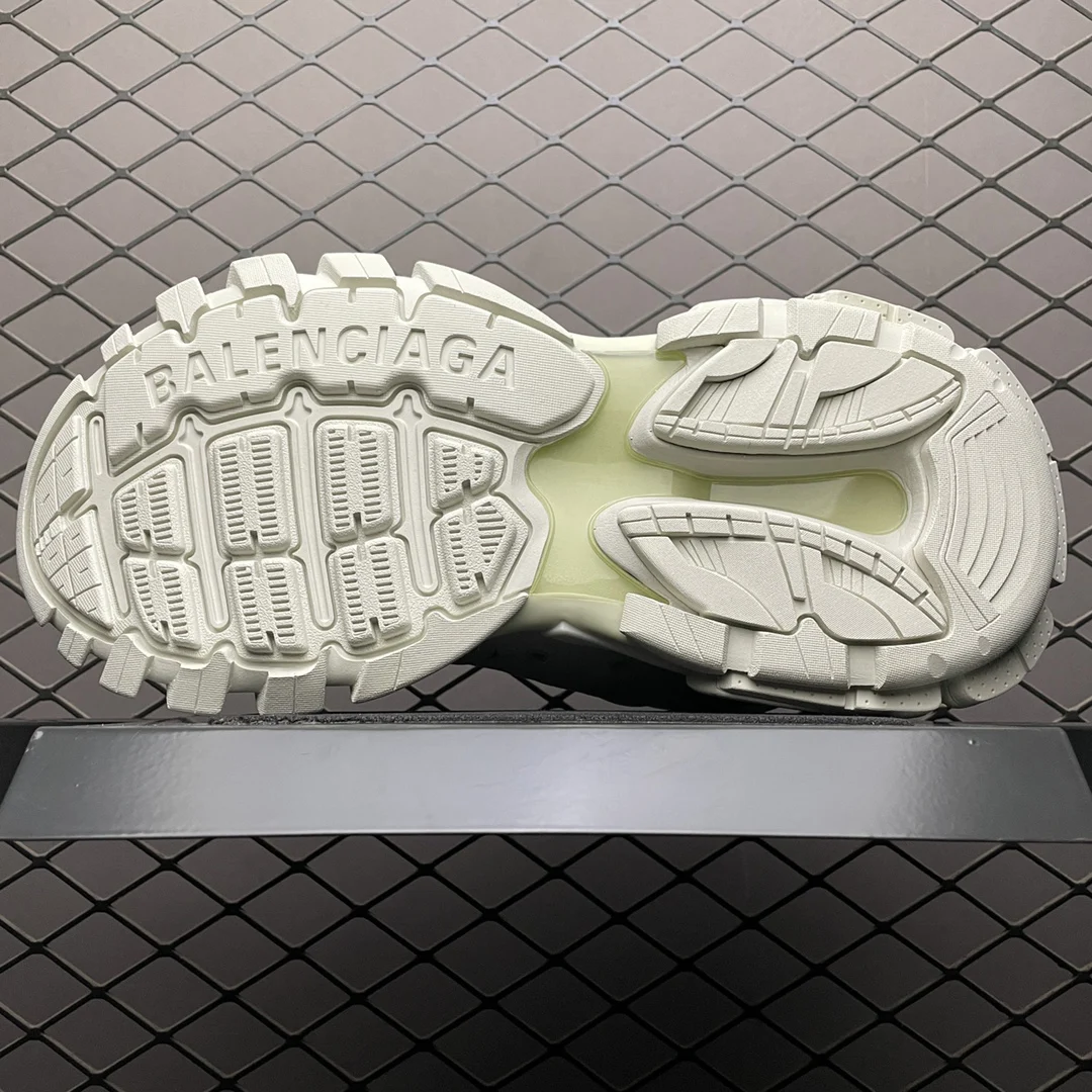 Balenciaga Track Sneaker White · 542023W1GB19000