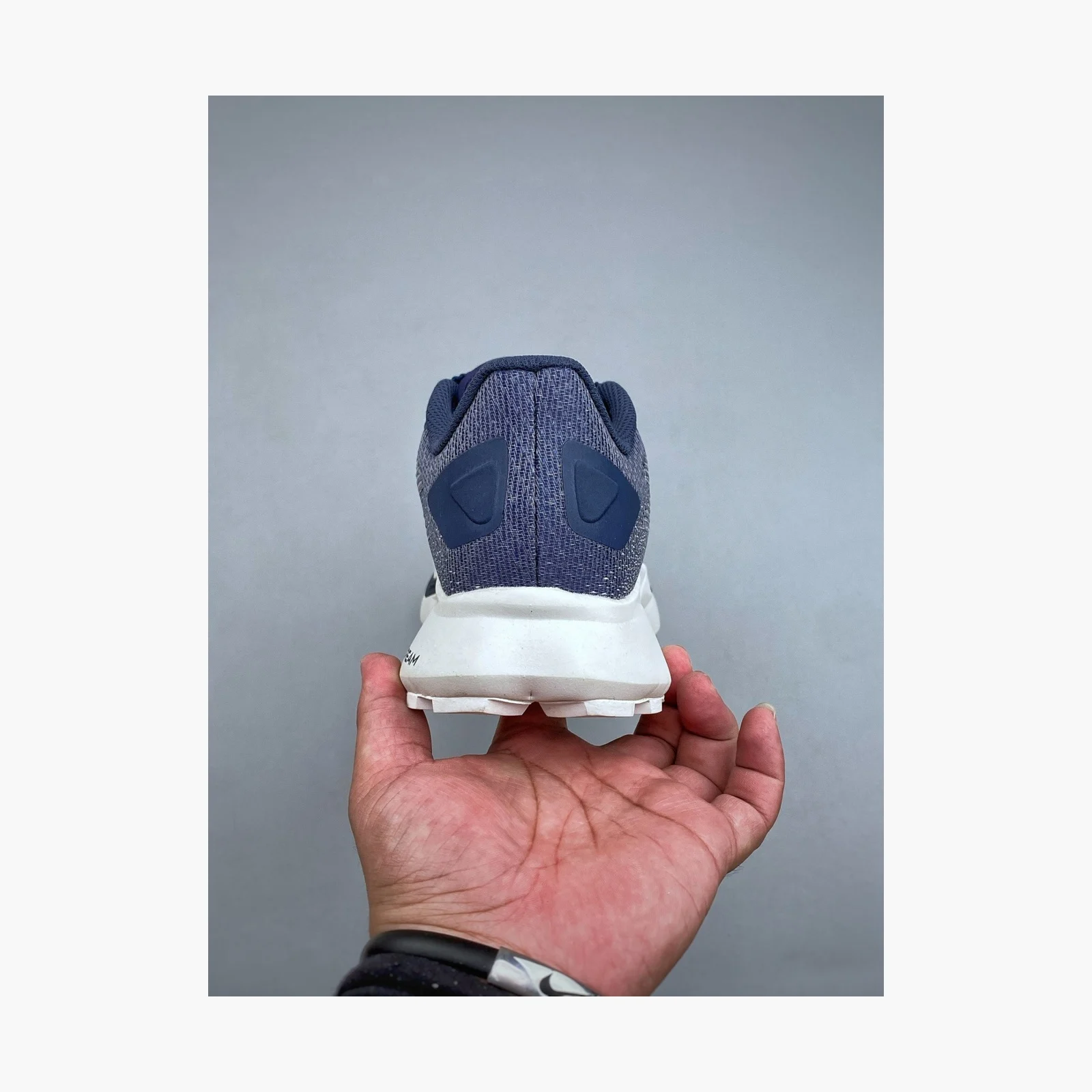 The North Face Men’s VECTIV Enduris 4 Bold Blue/Canal Blue · NF0A8AEP-81