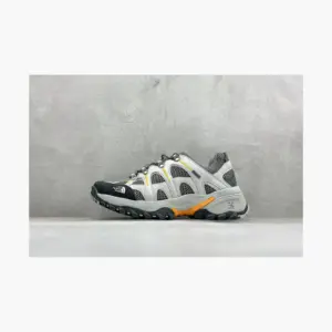 The North Face Hedgehog 06 RVST GORE-TEX Glacier Grey/Pearl Stone · NF0A8ADU-8HI