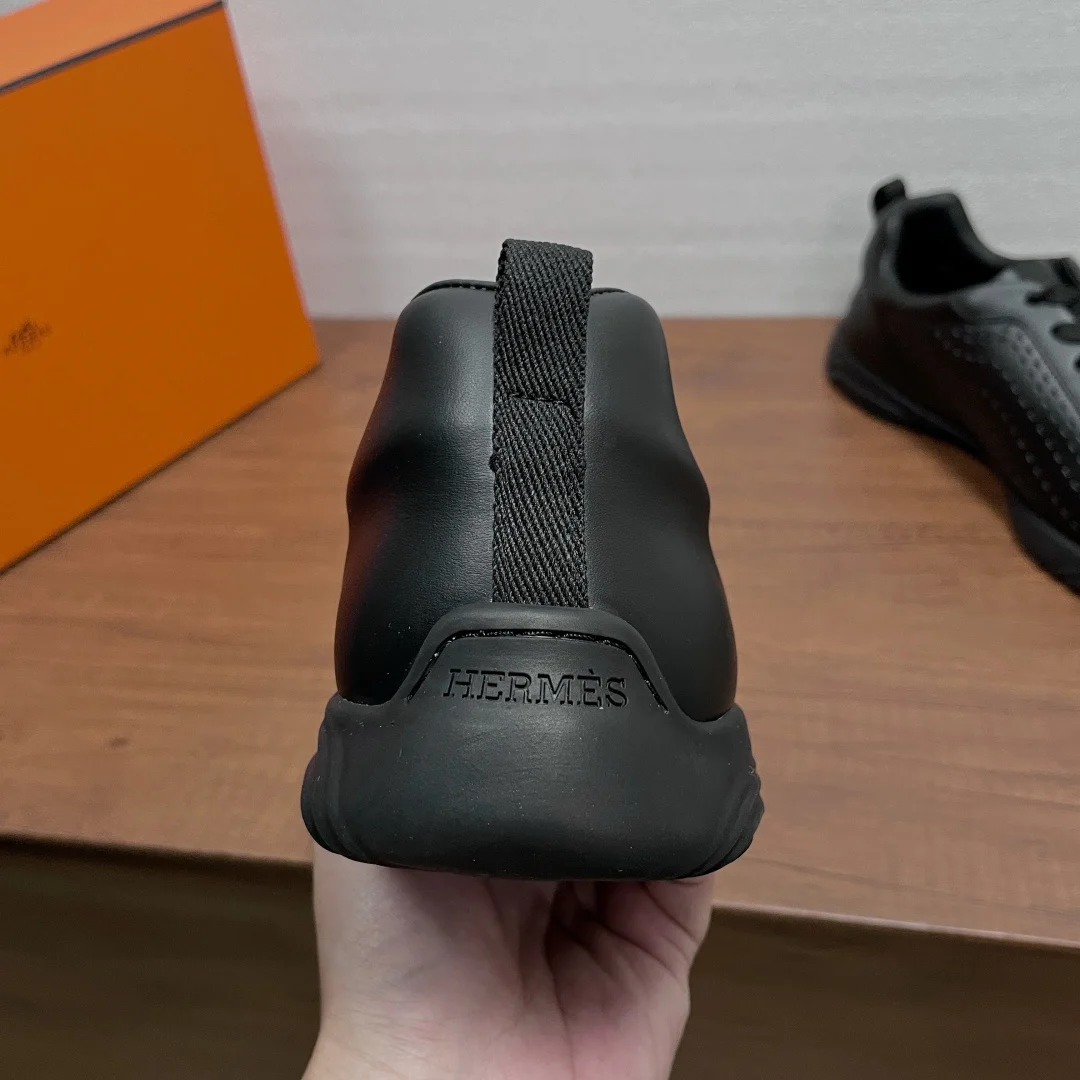 Hermès Neon Sneaker Noir